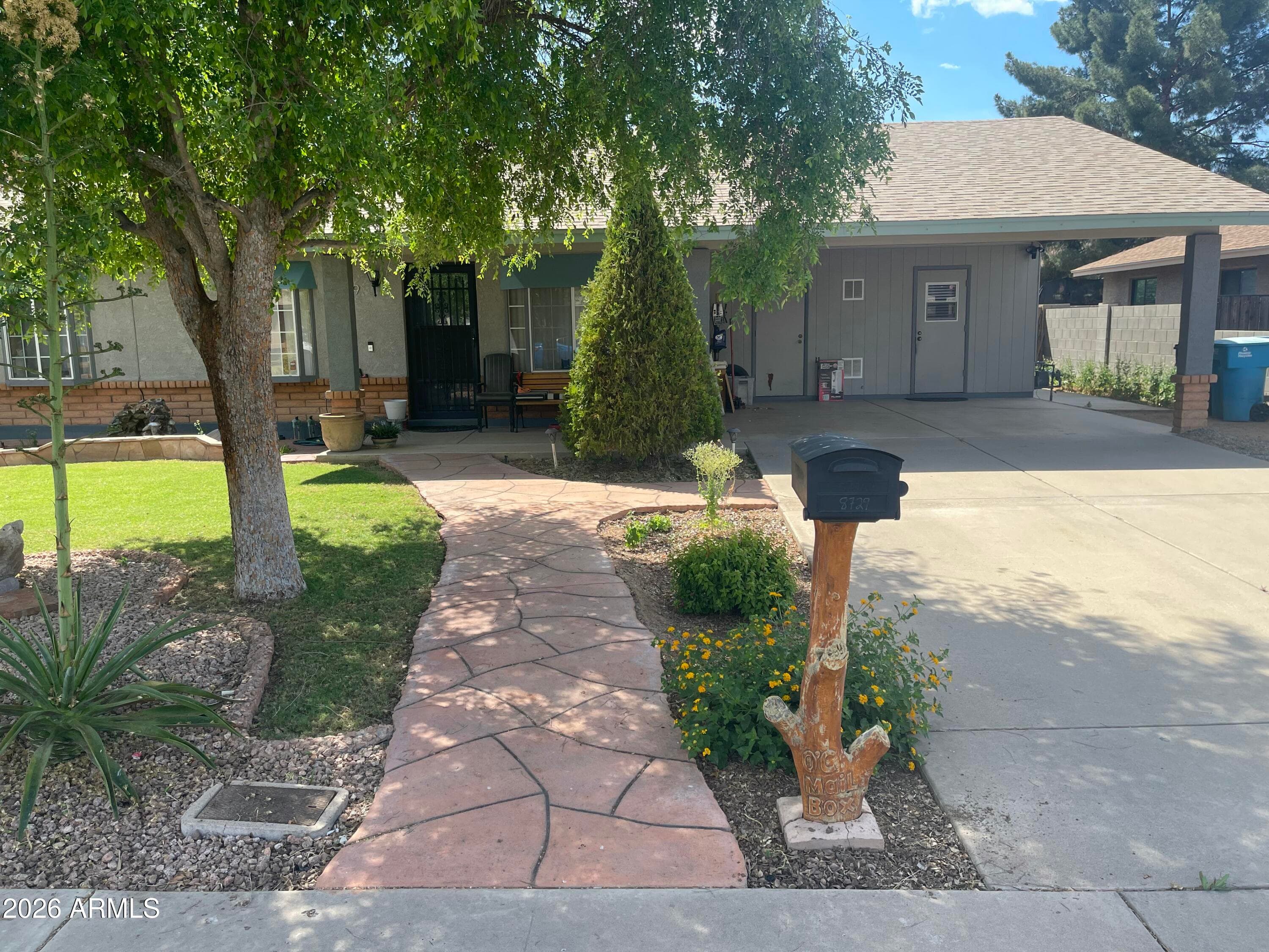 8729 W Highland Ave — photo 2