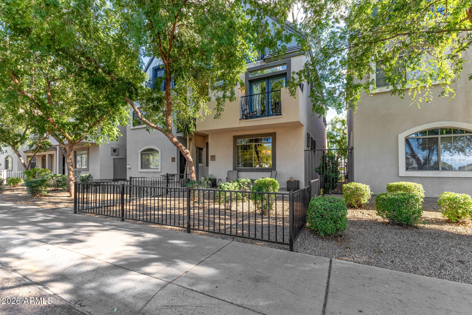 2847 E Pinchot Ave — photo 1