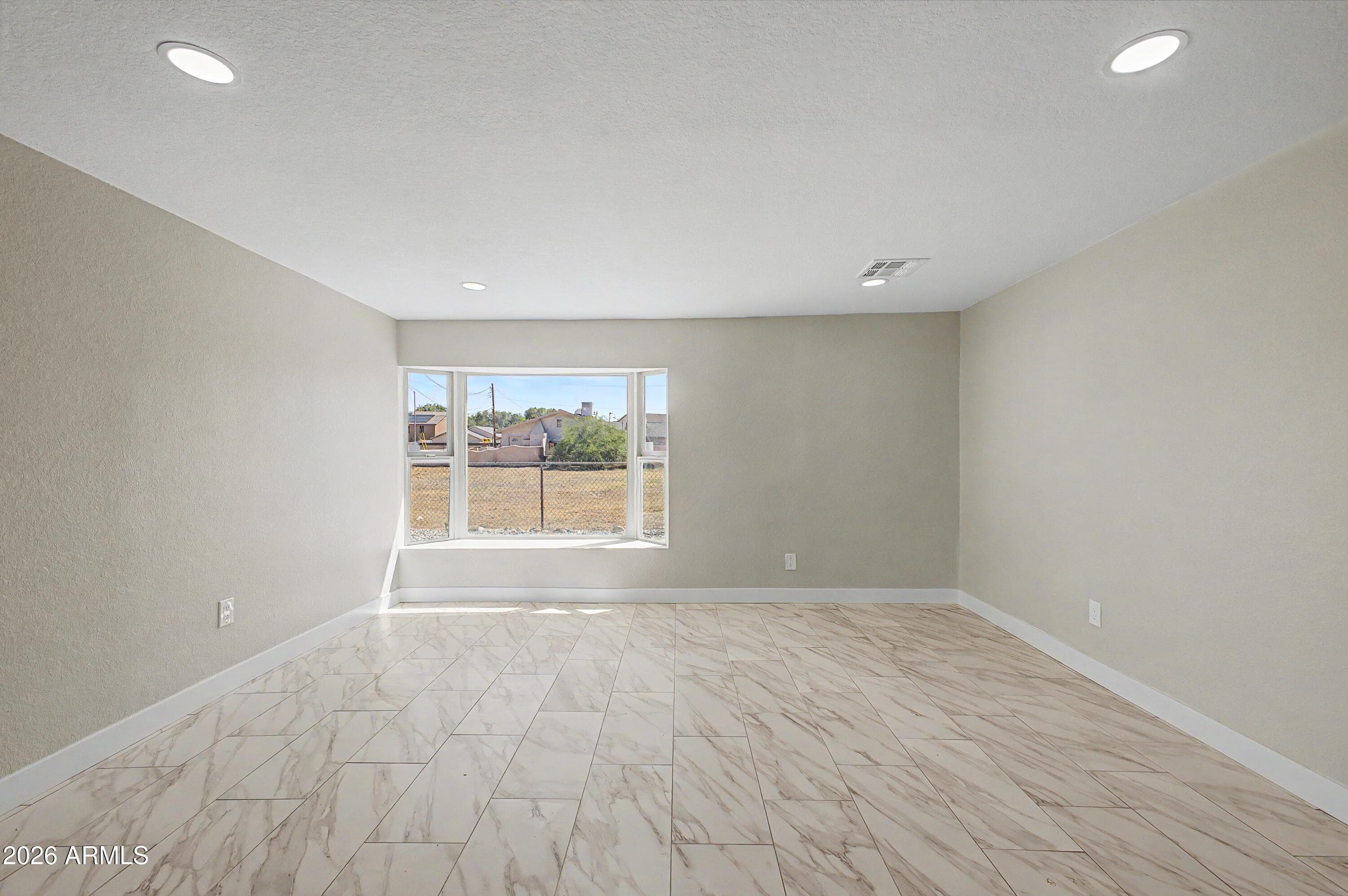 13210 N B ST - Photo 4