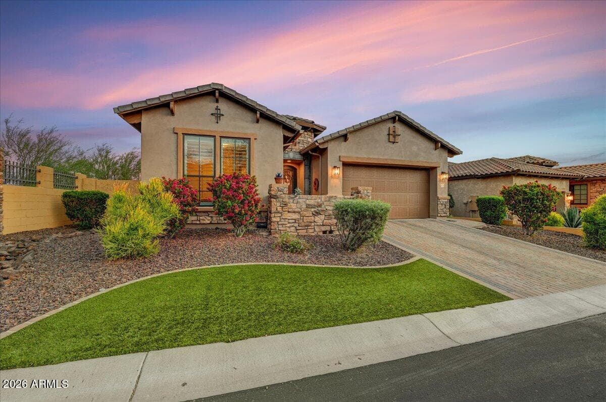 9155 E Leonora St — photo 1