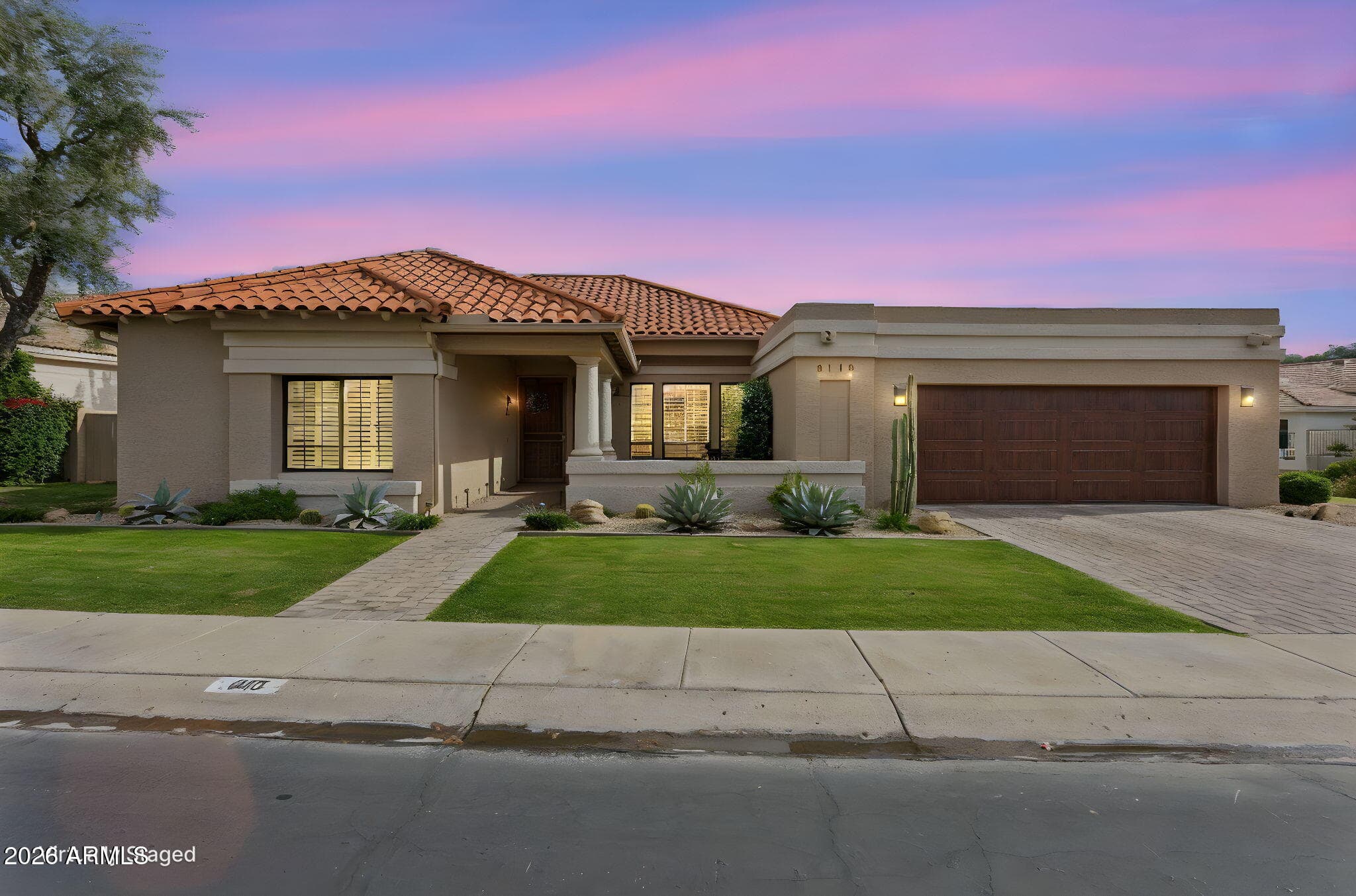 8115 E Jenan Dr — photo 1
