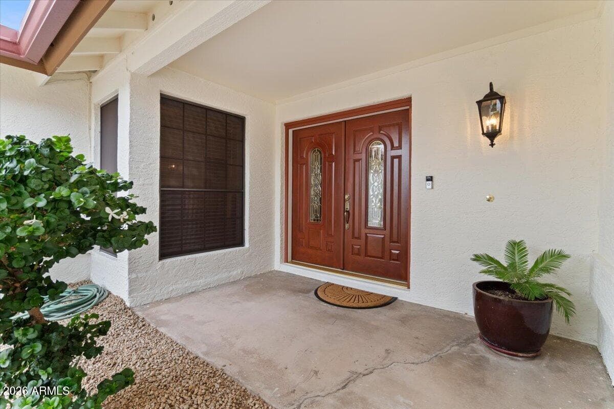 6223 E Paradise Ln — photo 2