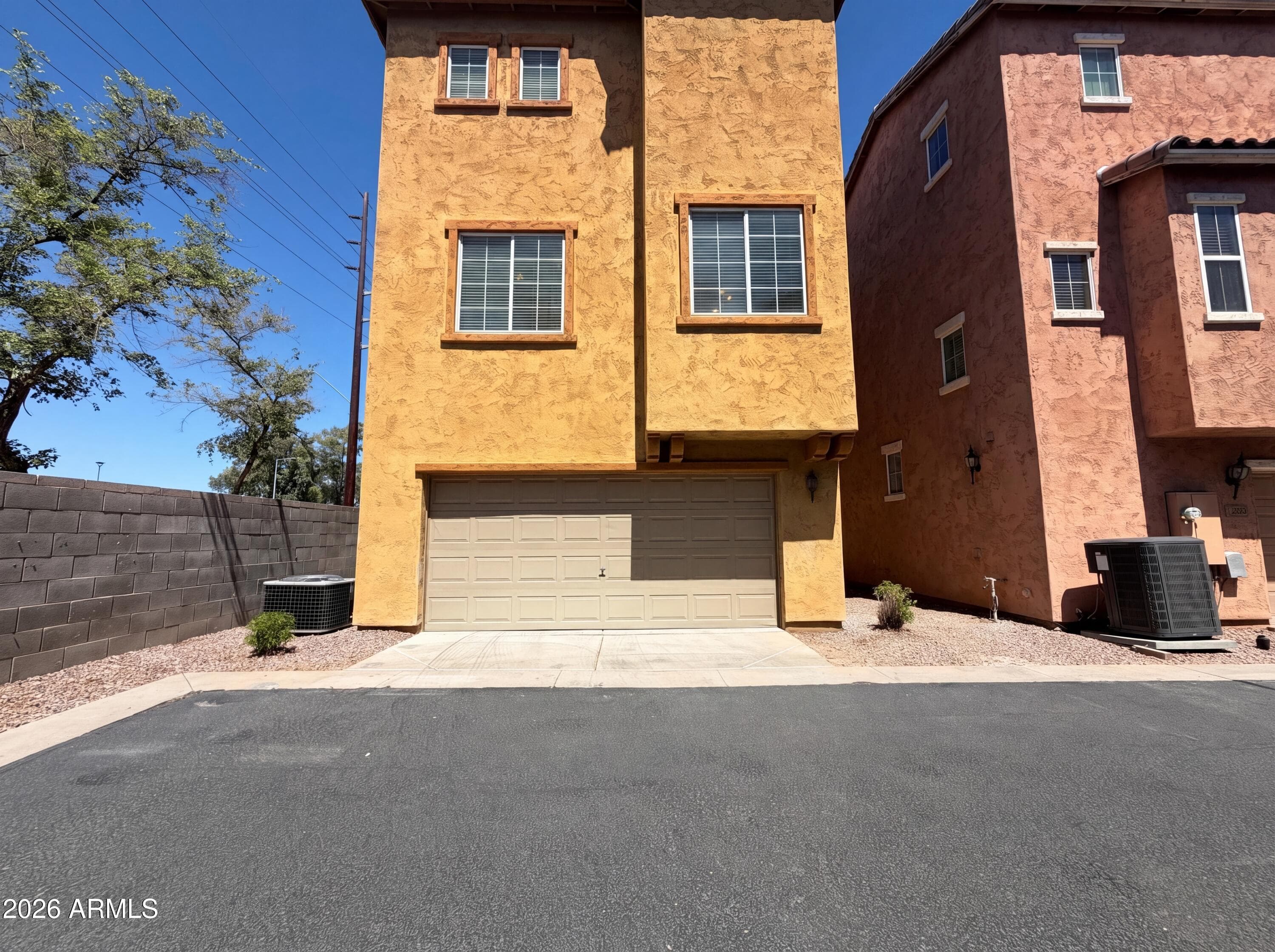 2030 N 78th Glen — photo 1