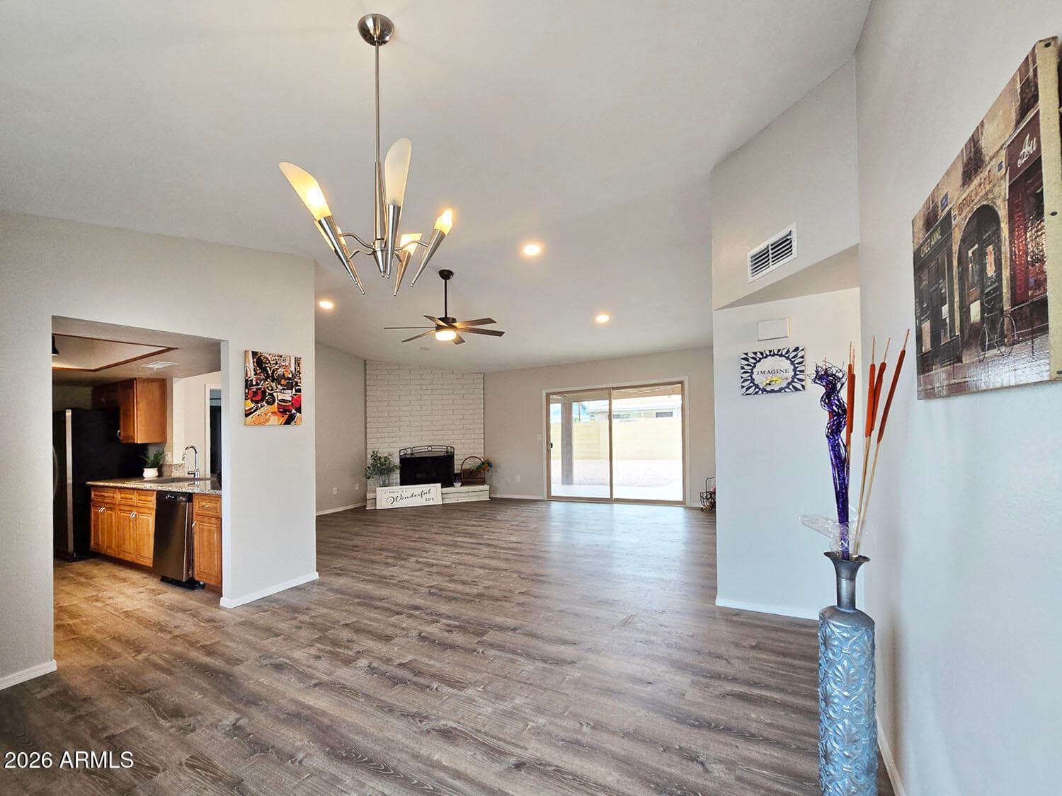 2326 W Stottler Dr — photo 1