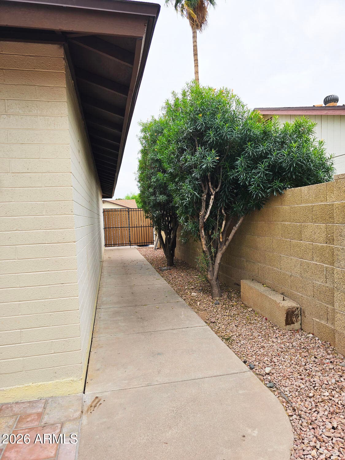 2326 W Stottler Dr — photo 32