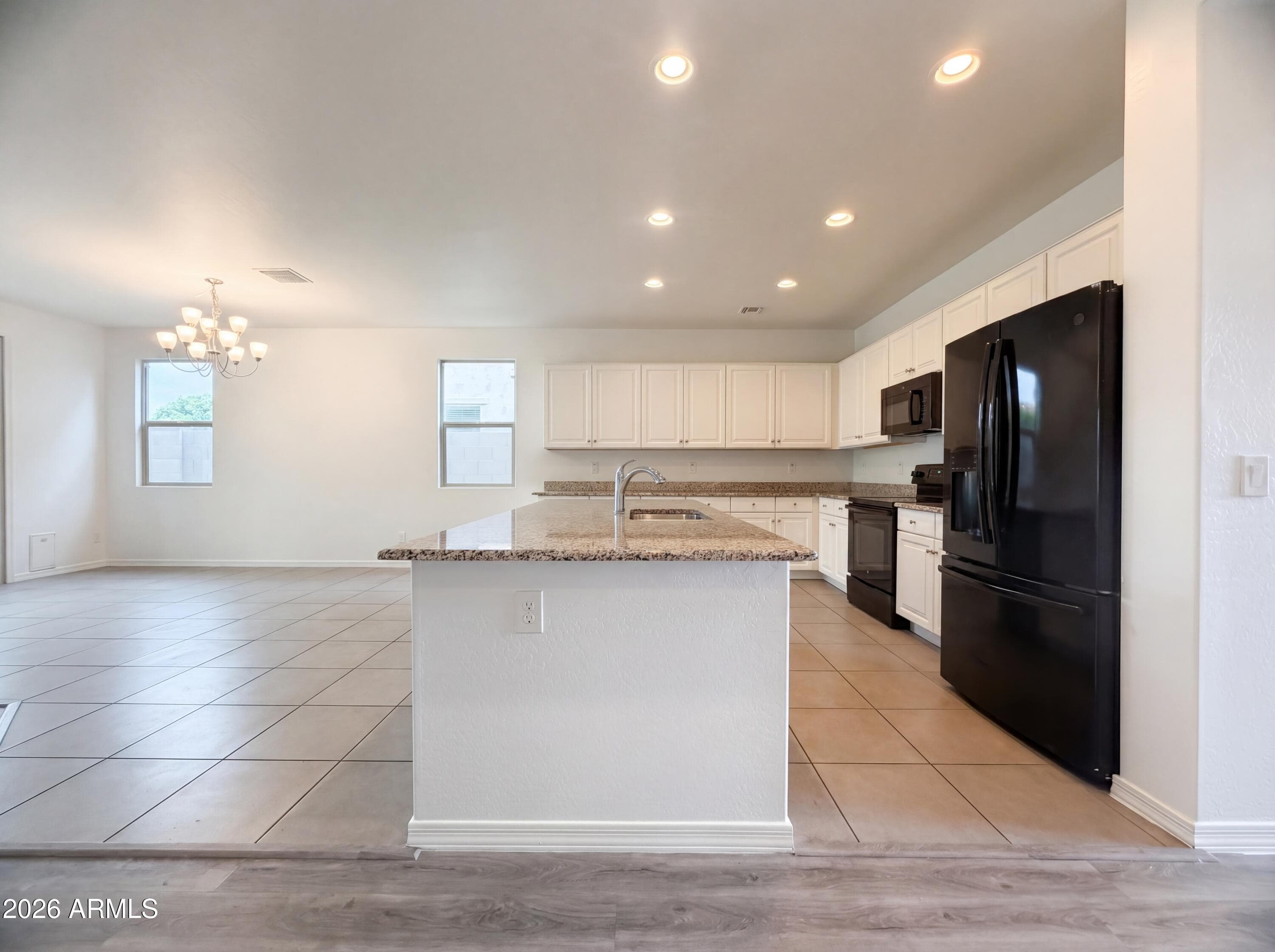 20442 E Thornton Ct — photo 2