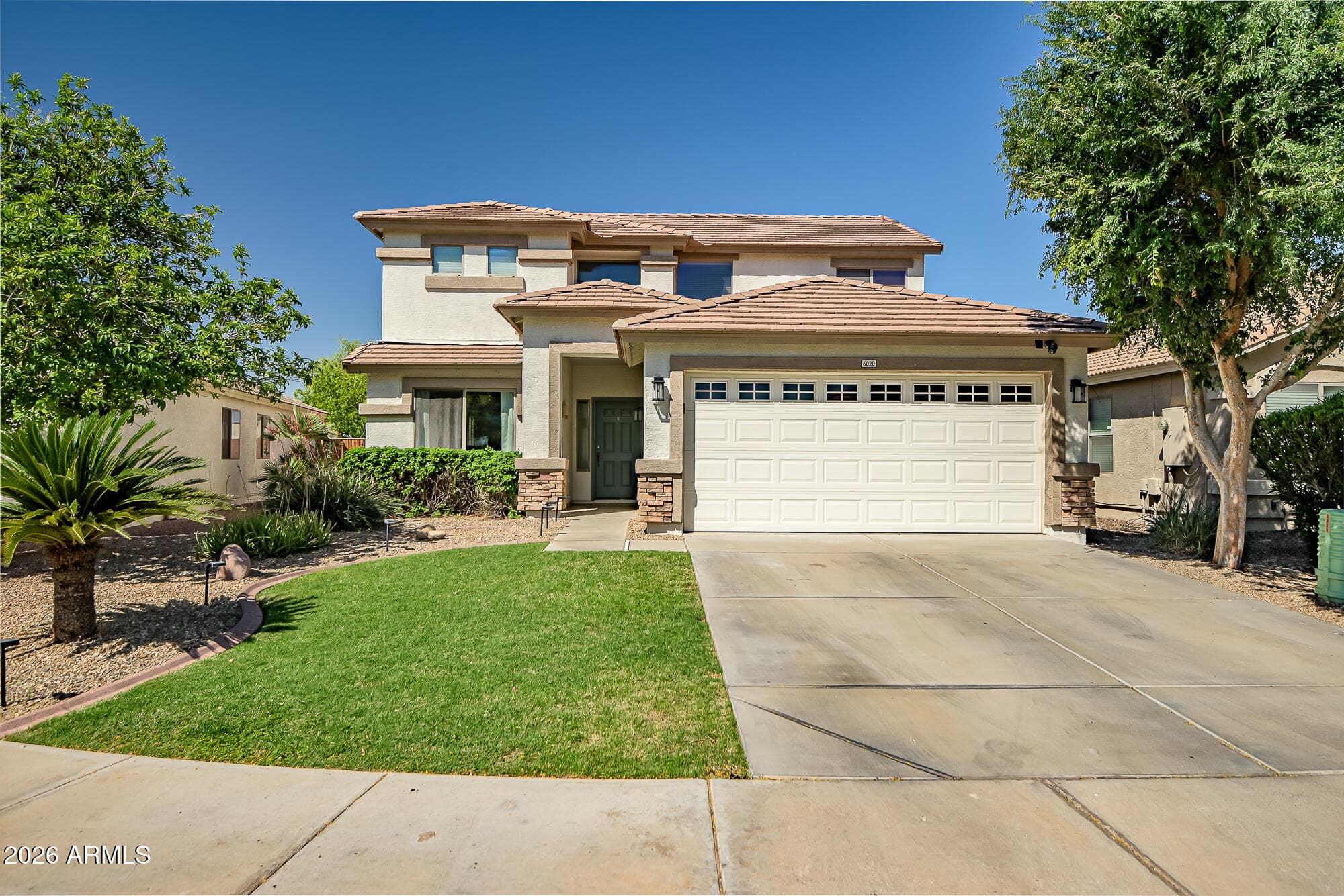 6020 N Laguna Dr — photo 2