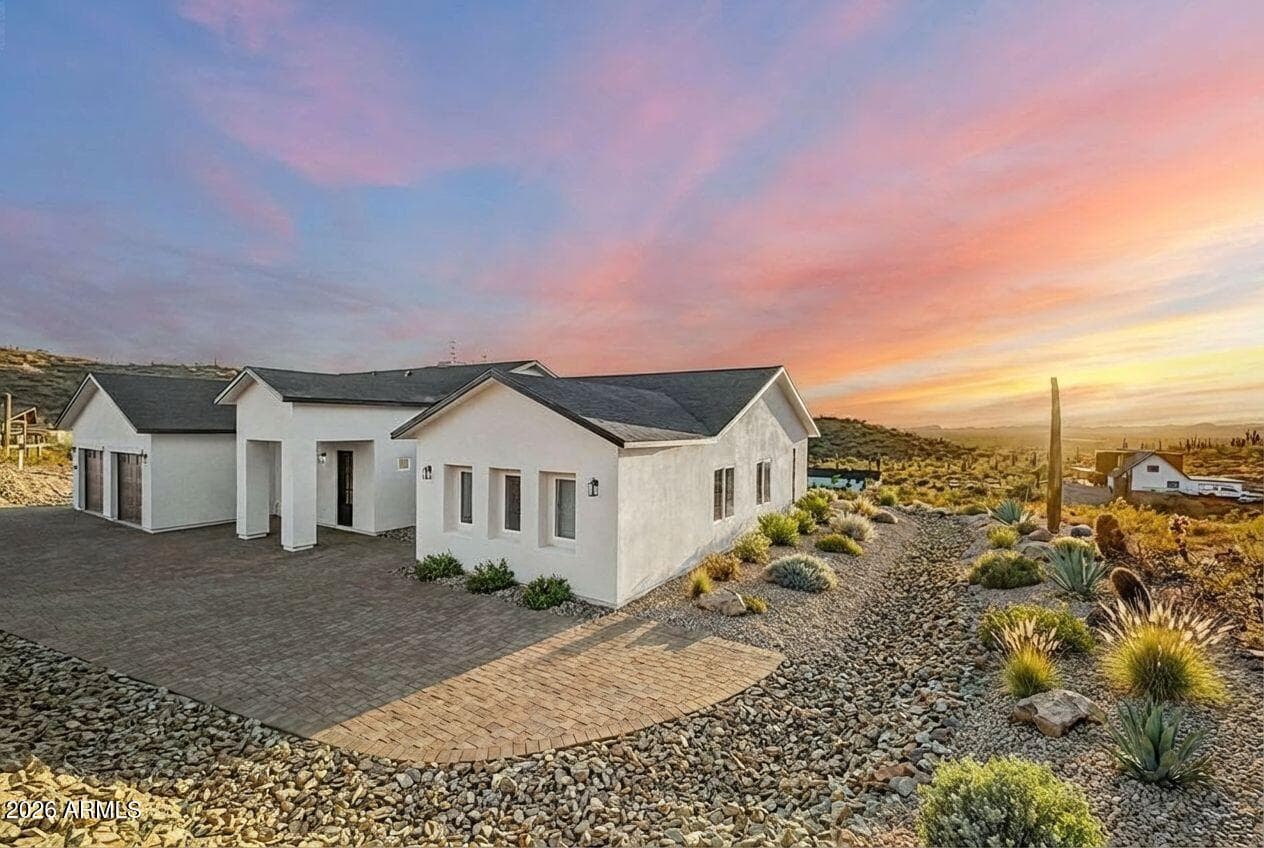 37612 N 34th Ave — photo 1