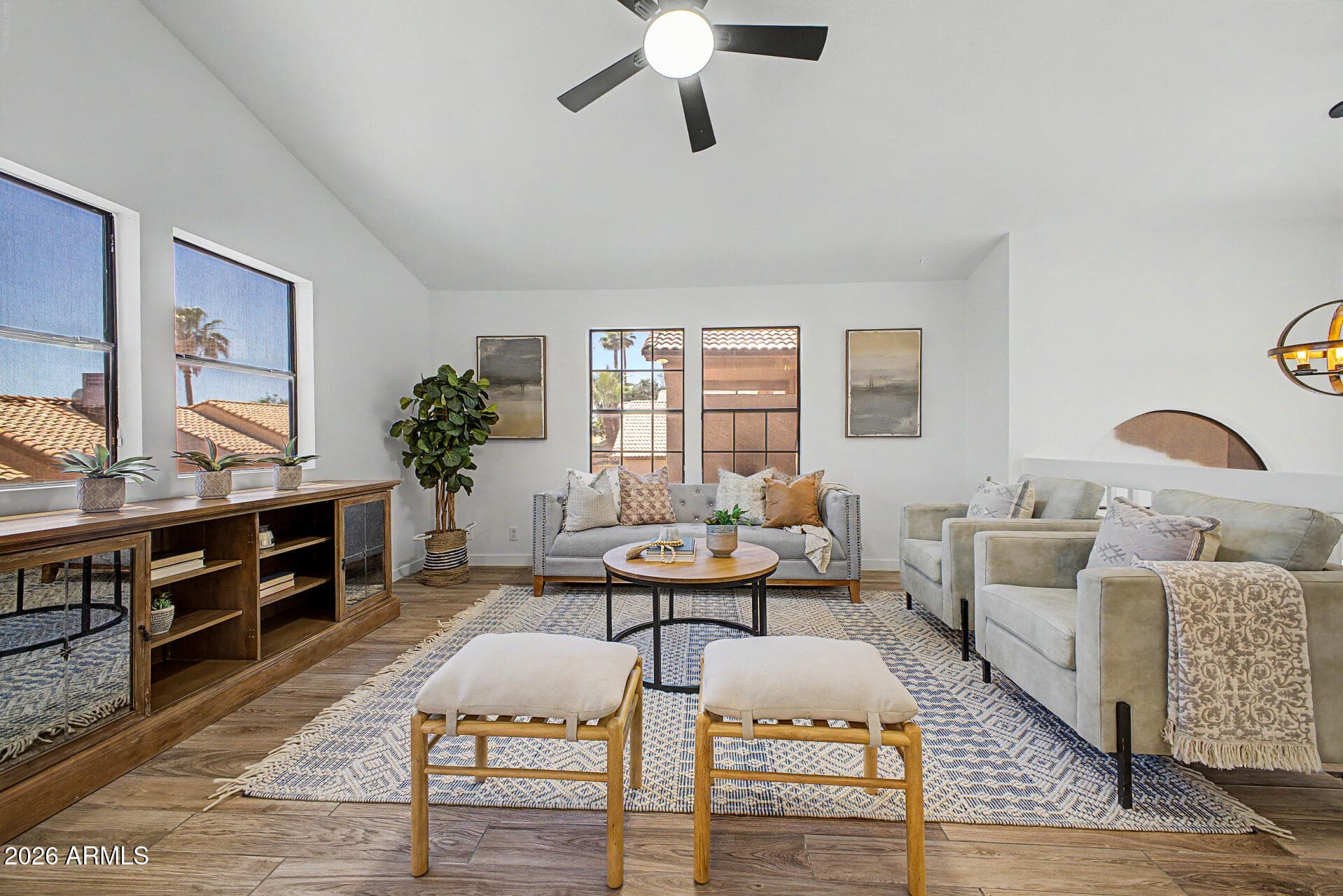 4021 E Amberwood Dr — photo 2