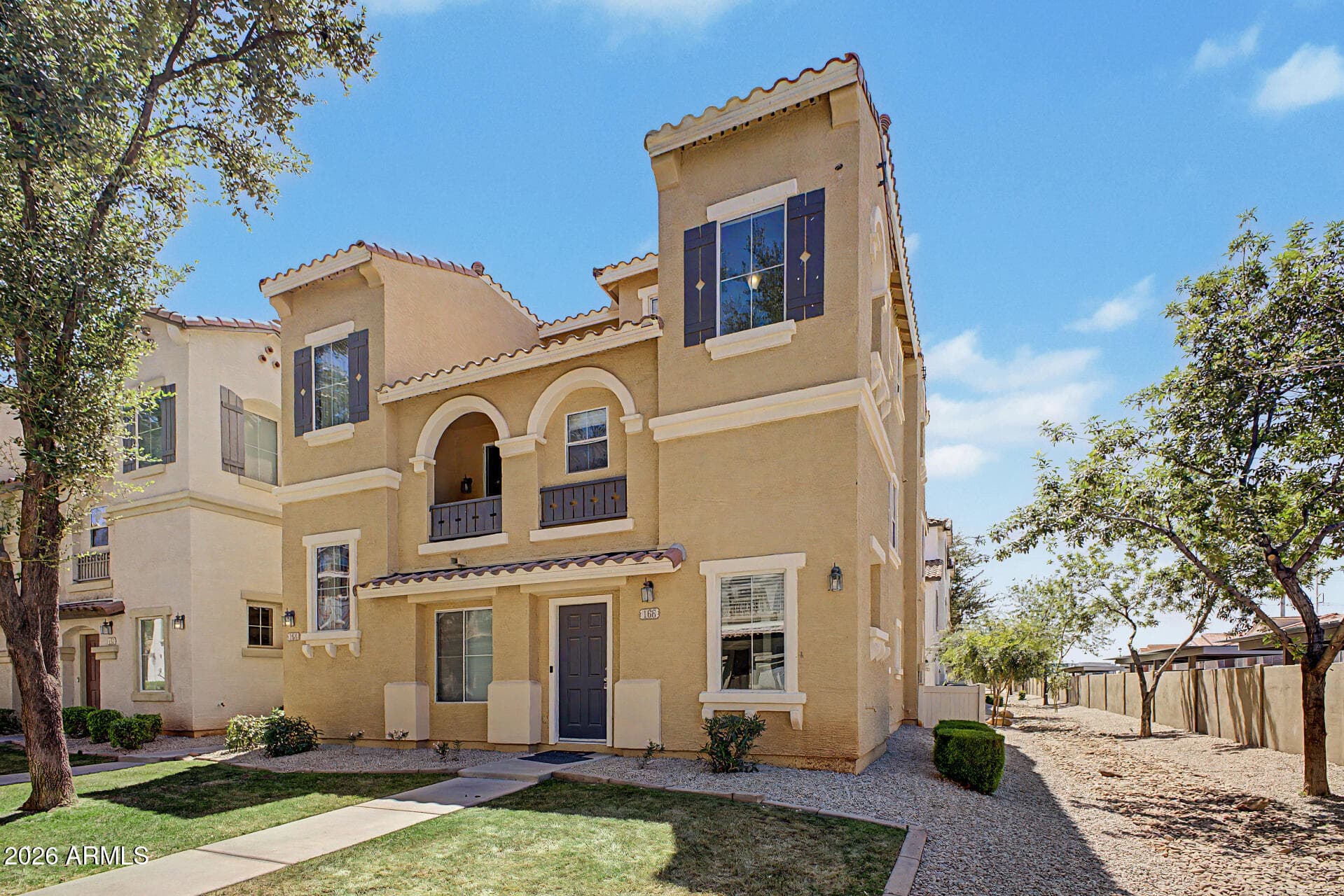 166 W LAUREL CT - Photo 3