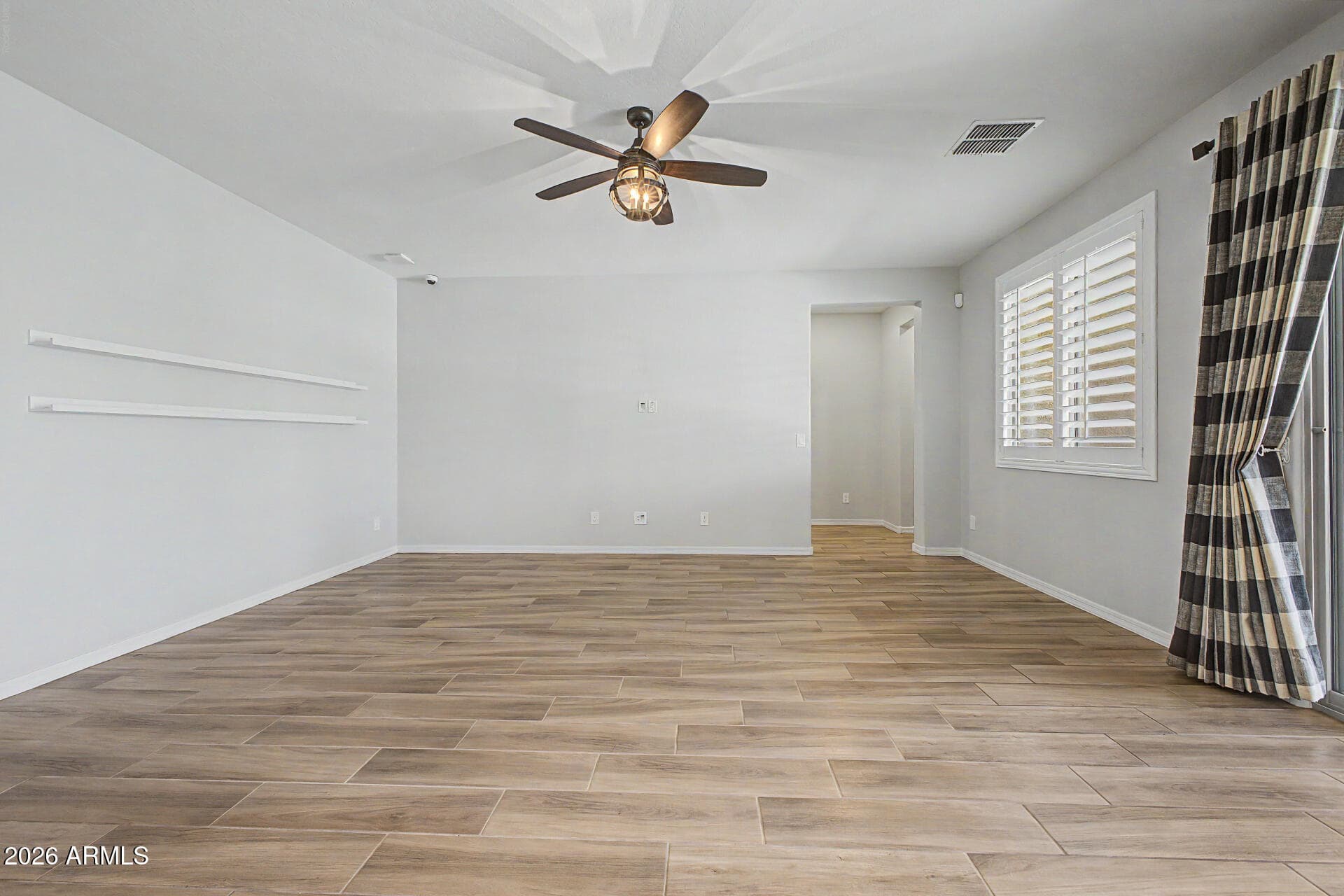 10250 E Thistle Ave — photo 2