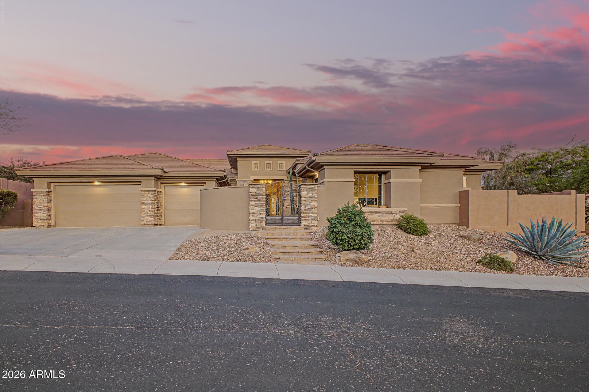 41809 N La Cantera Dr — photo 1