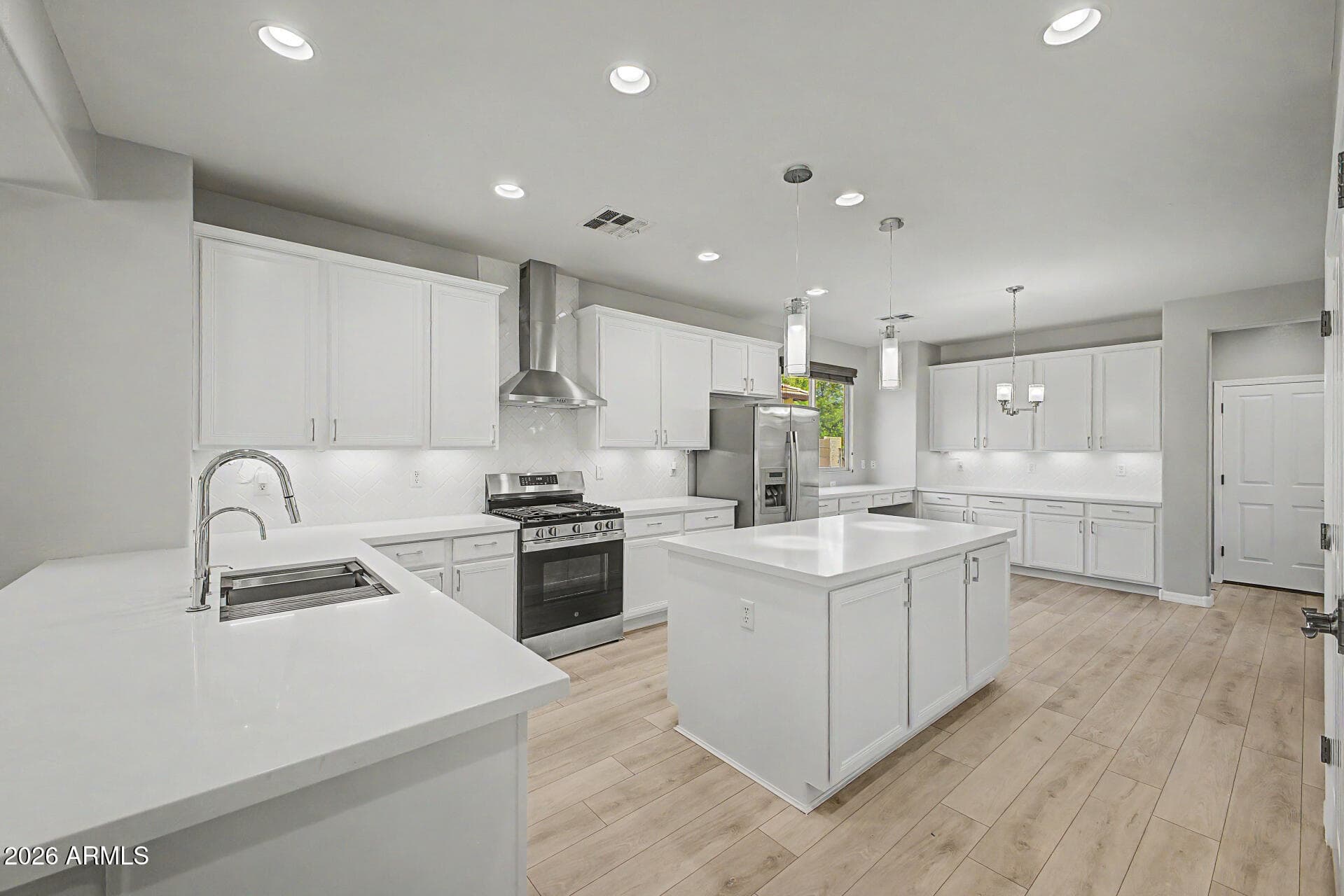 3509 E Marlene Dr — photo 2