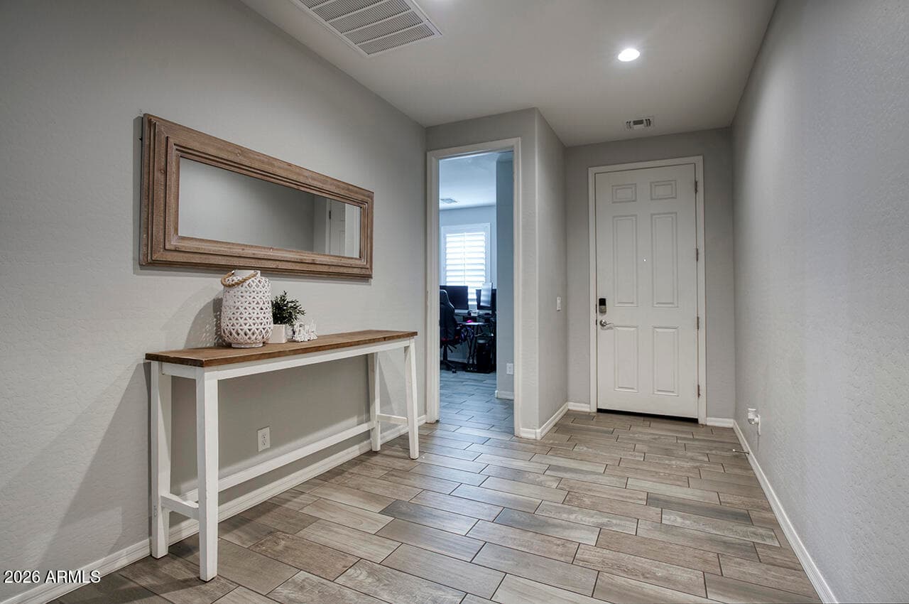 16094 W Desert Hills Dr — photo 2