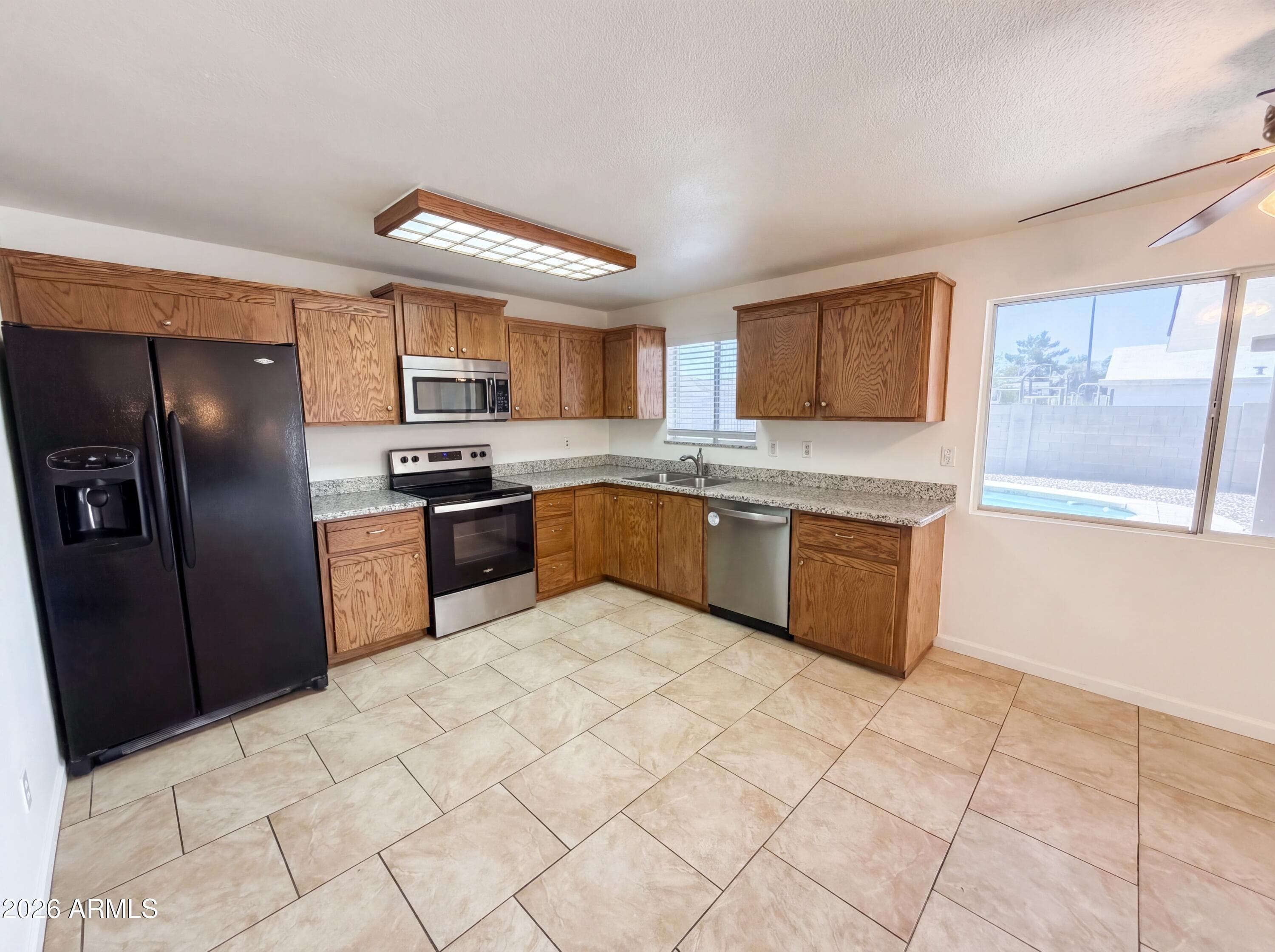 8107 W Meadowbrook Ave — photo 2