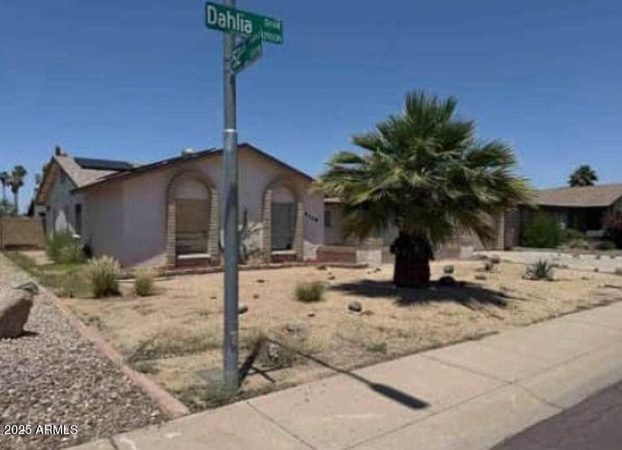 5148 W Dahlia Dr — photo 2