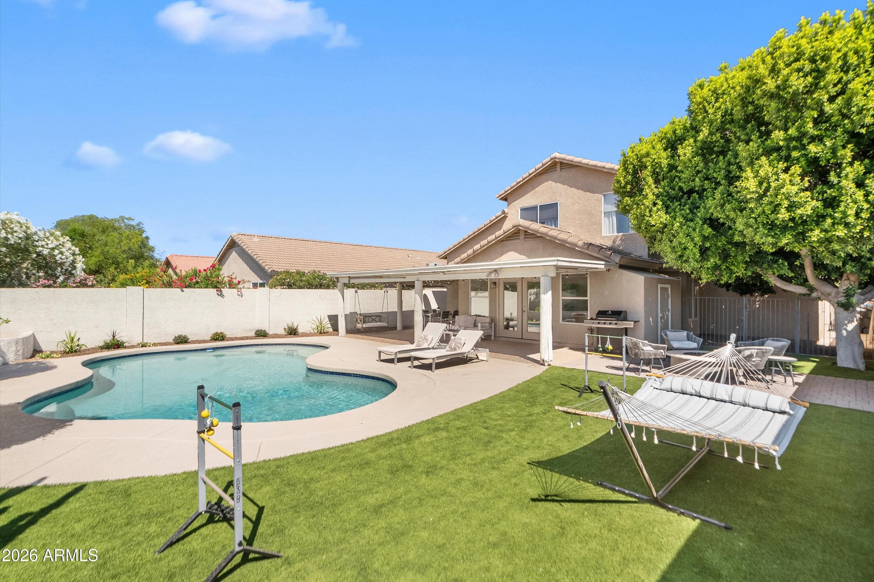 4003 W Rose Garden Ln — photo 2