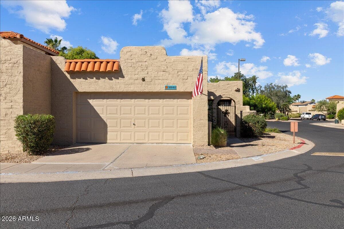 16646 N 29th Dr — photo 1