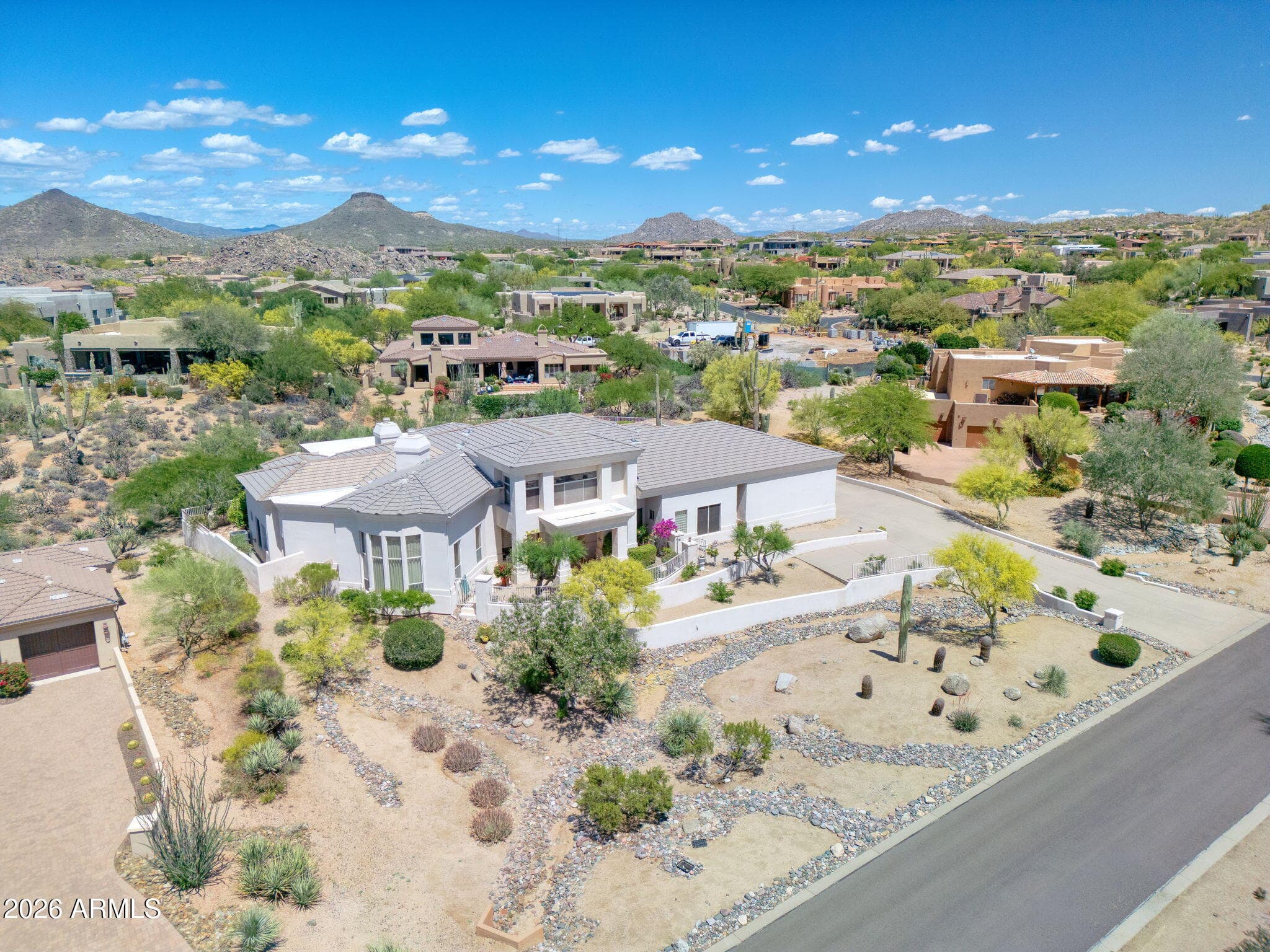 10460 E Balancing Rock Rd — photo 1