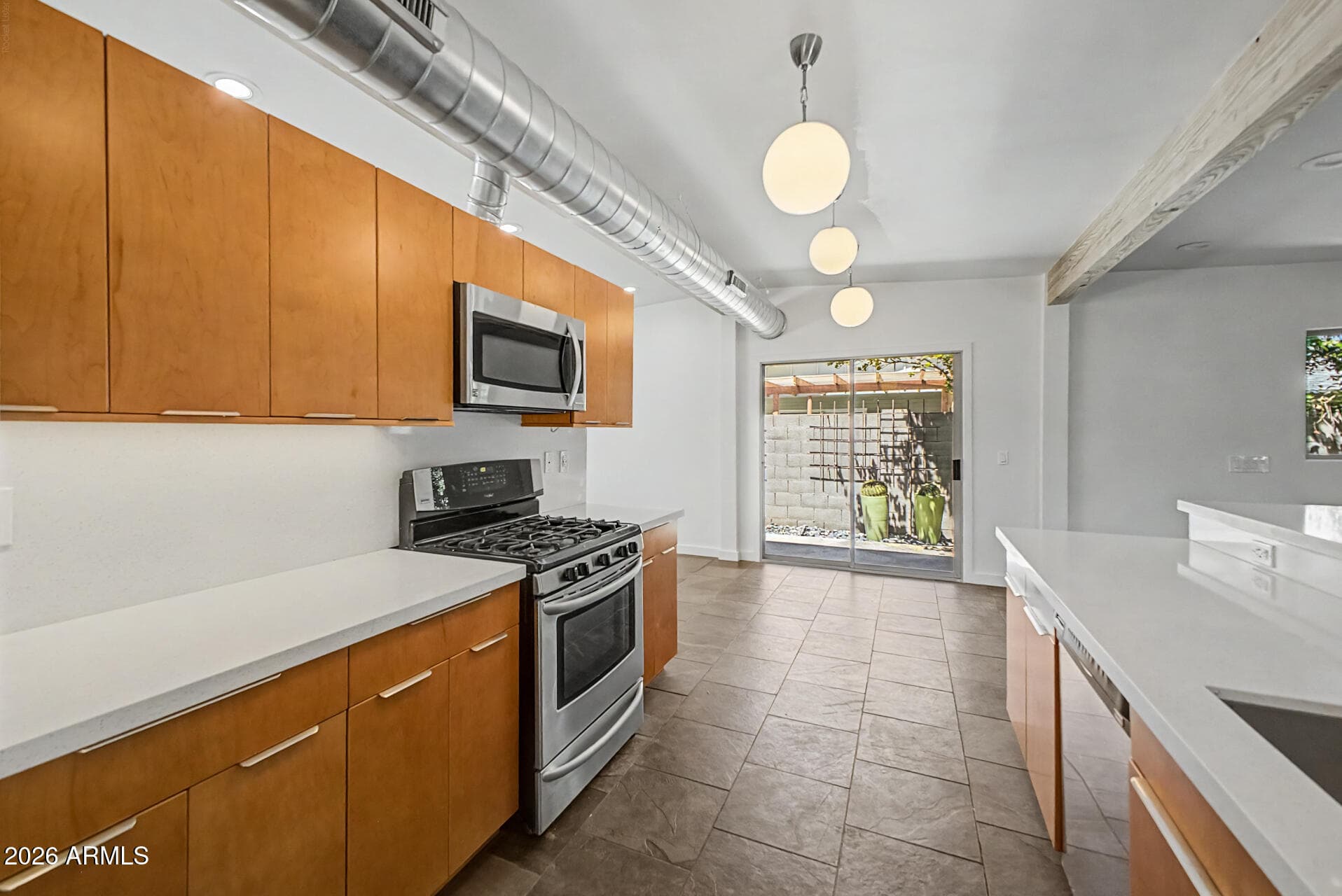 2126 S La Rosa Dr — photo 1