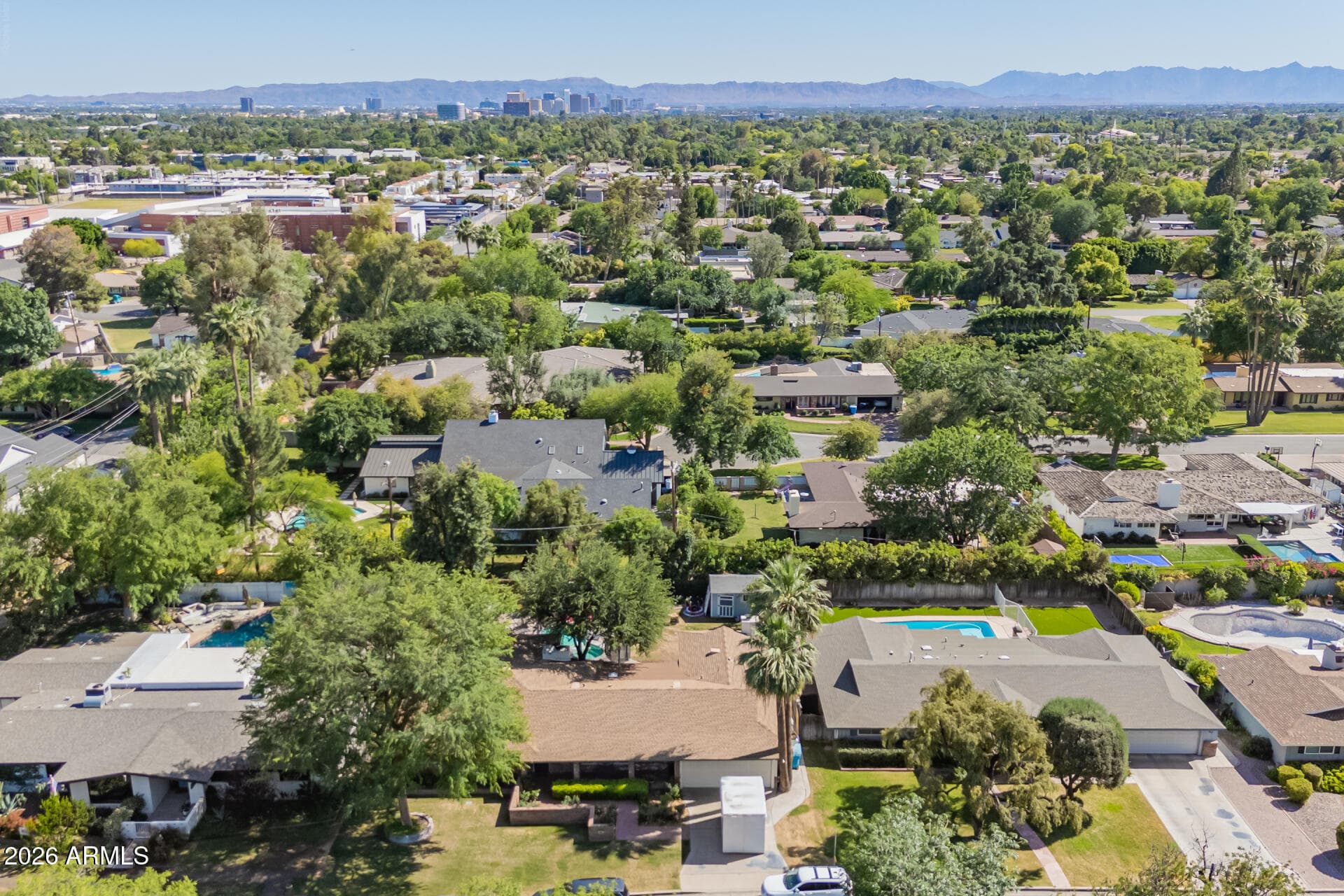 309 W Flynn Ln — photo 2