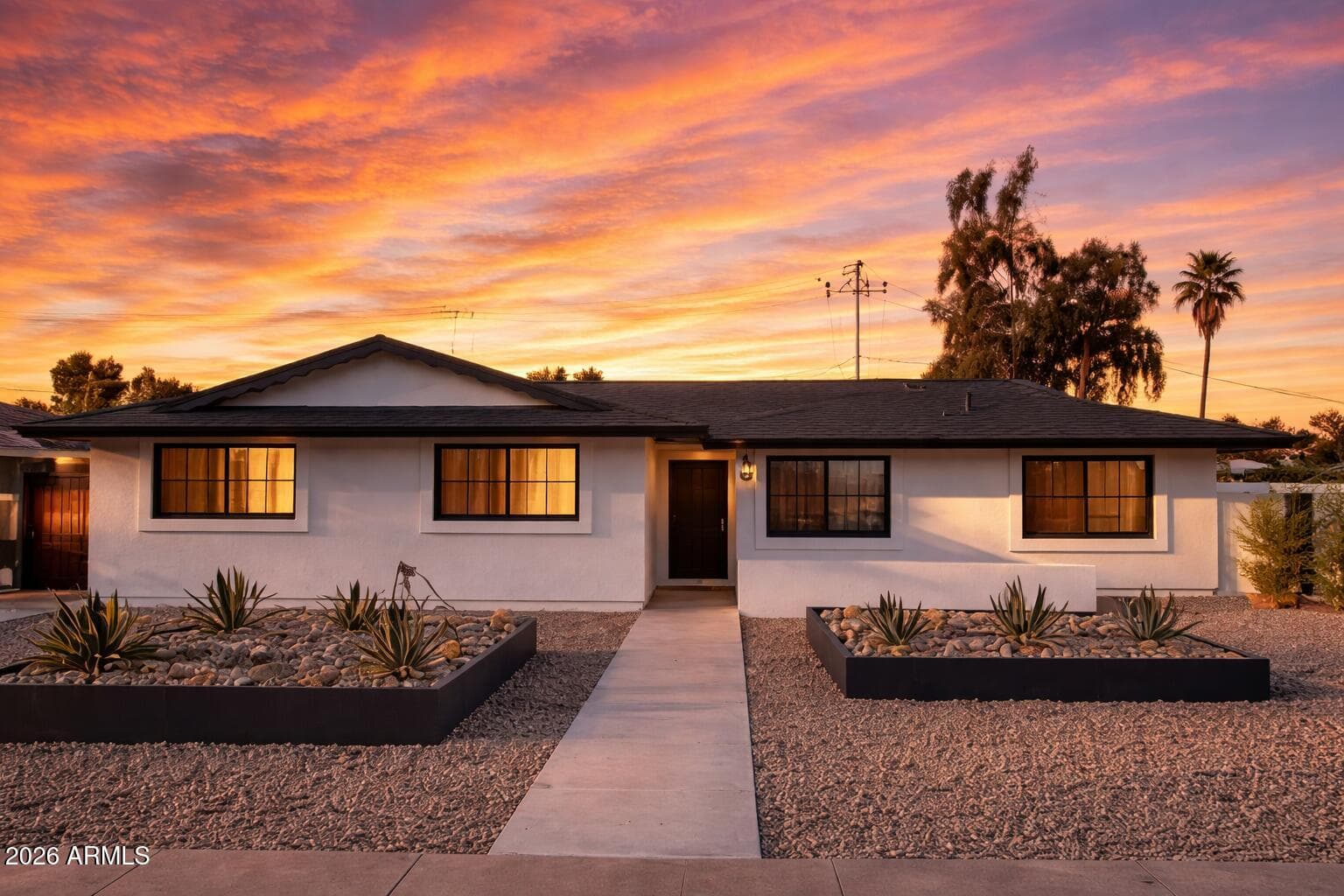 1914 W Virginia Ave — photo 1