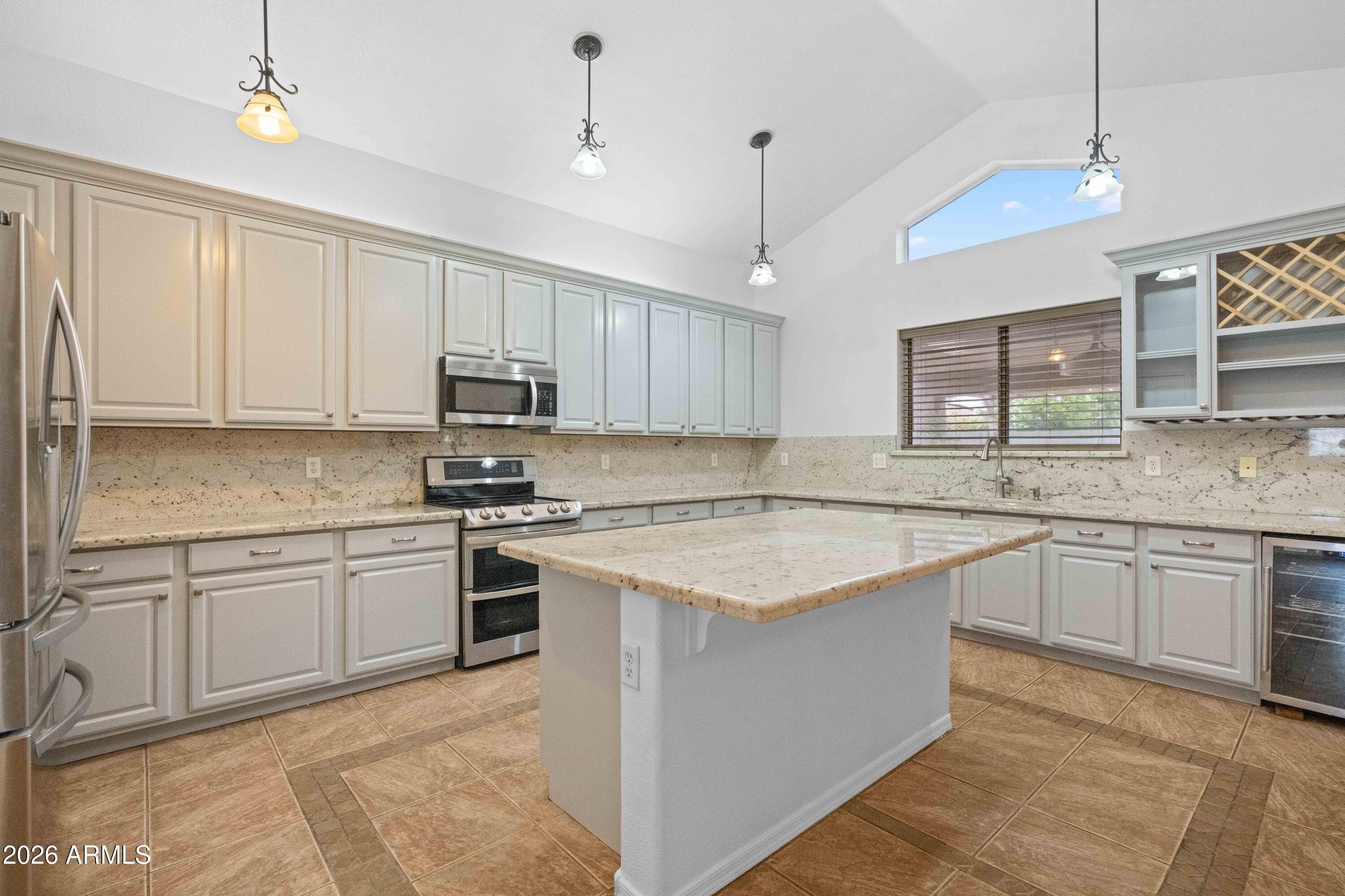 12925 W GELDING DR - Photo 3