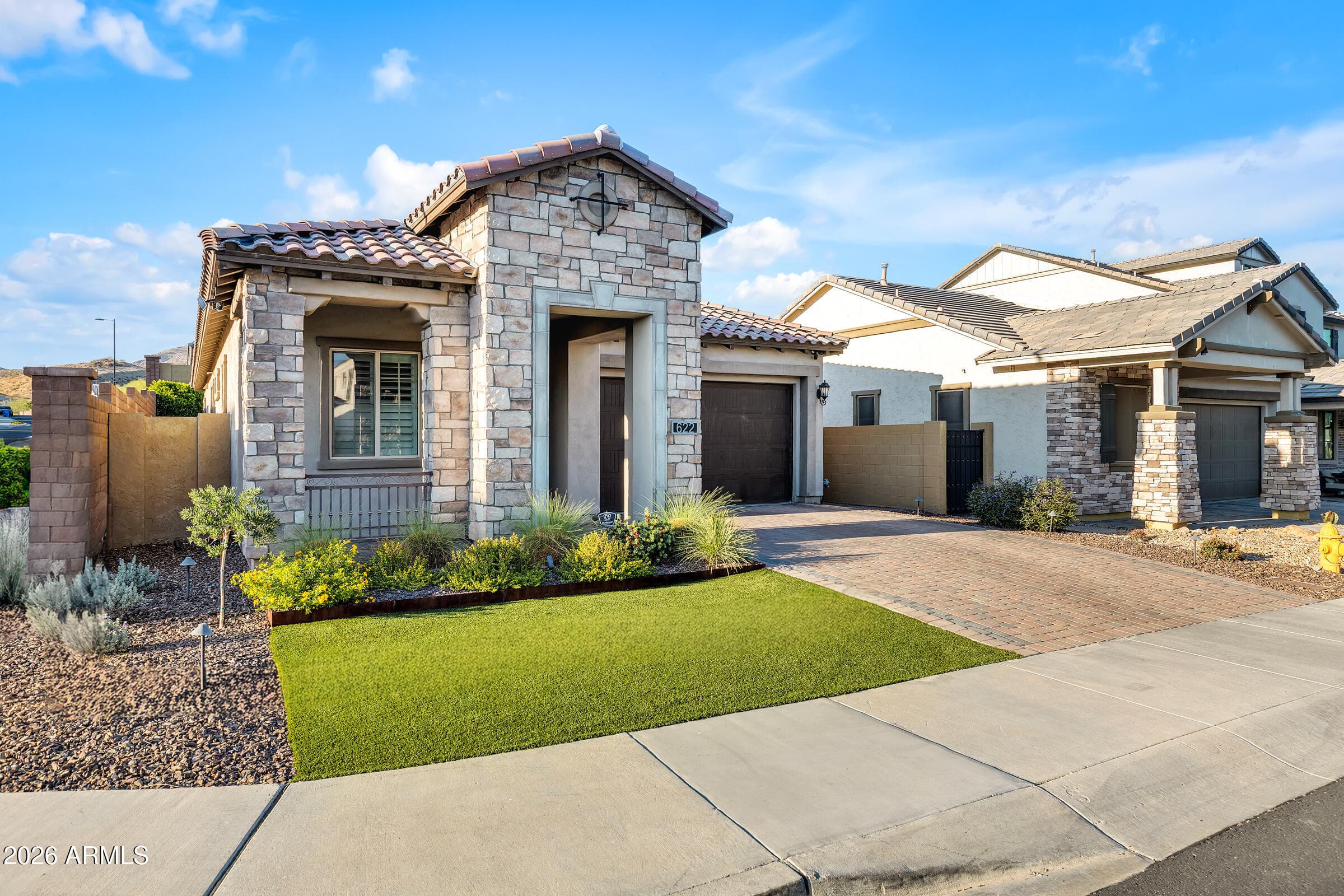 622 E Deer Creek Rd — photo 1
