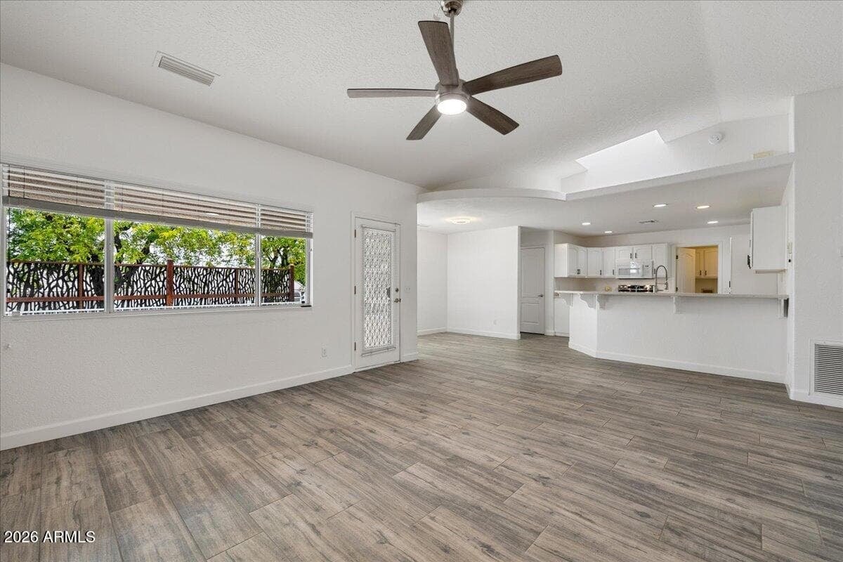 1401 LAREE AVE - See more photos