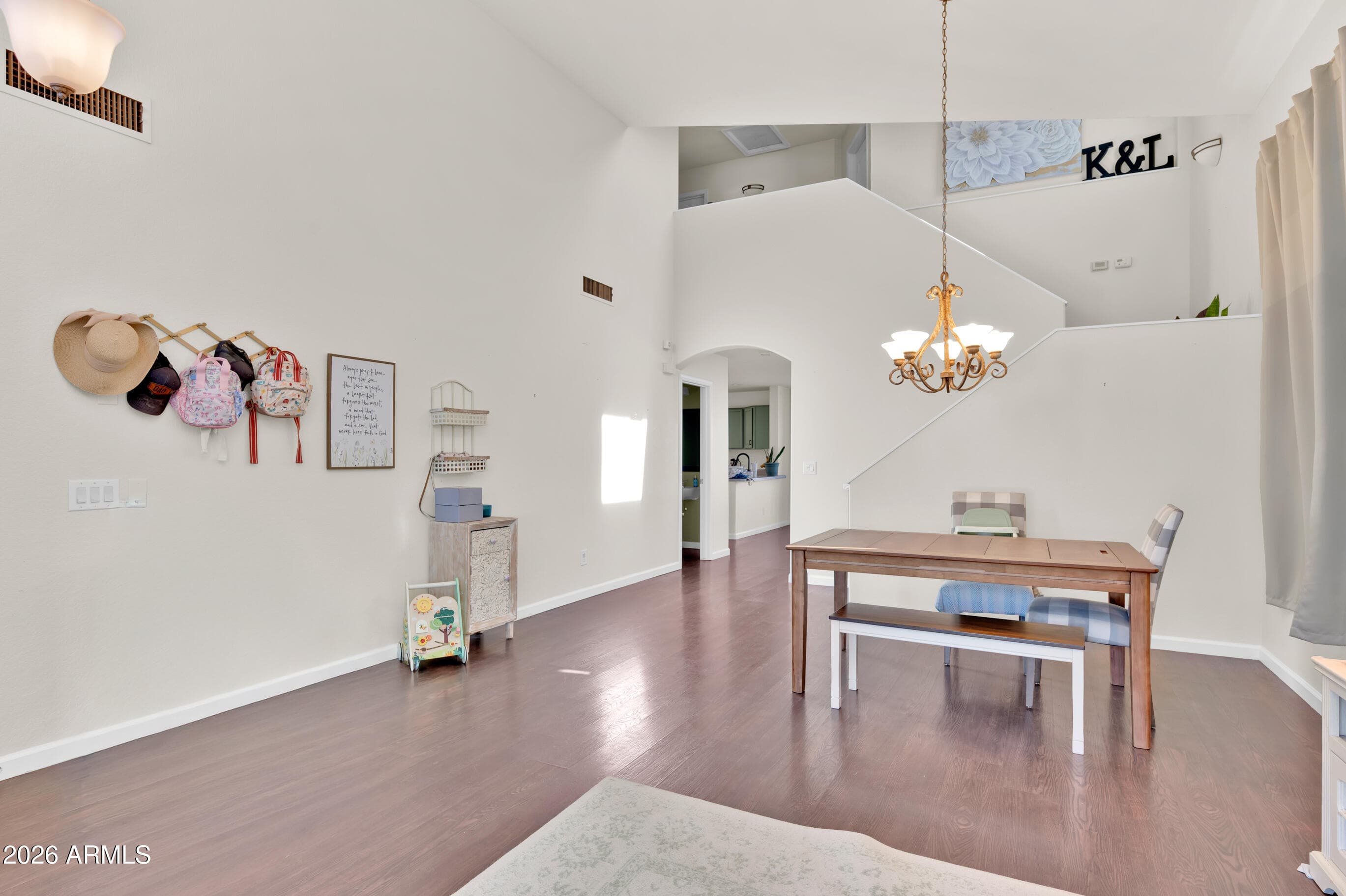 2533 W Big Oak St — photo 2