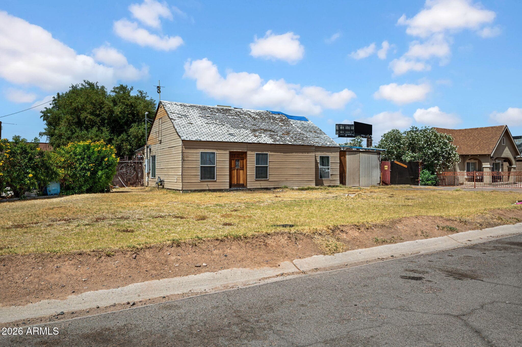1646 E AMELIA AVE - Photo 3