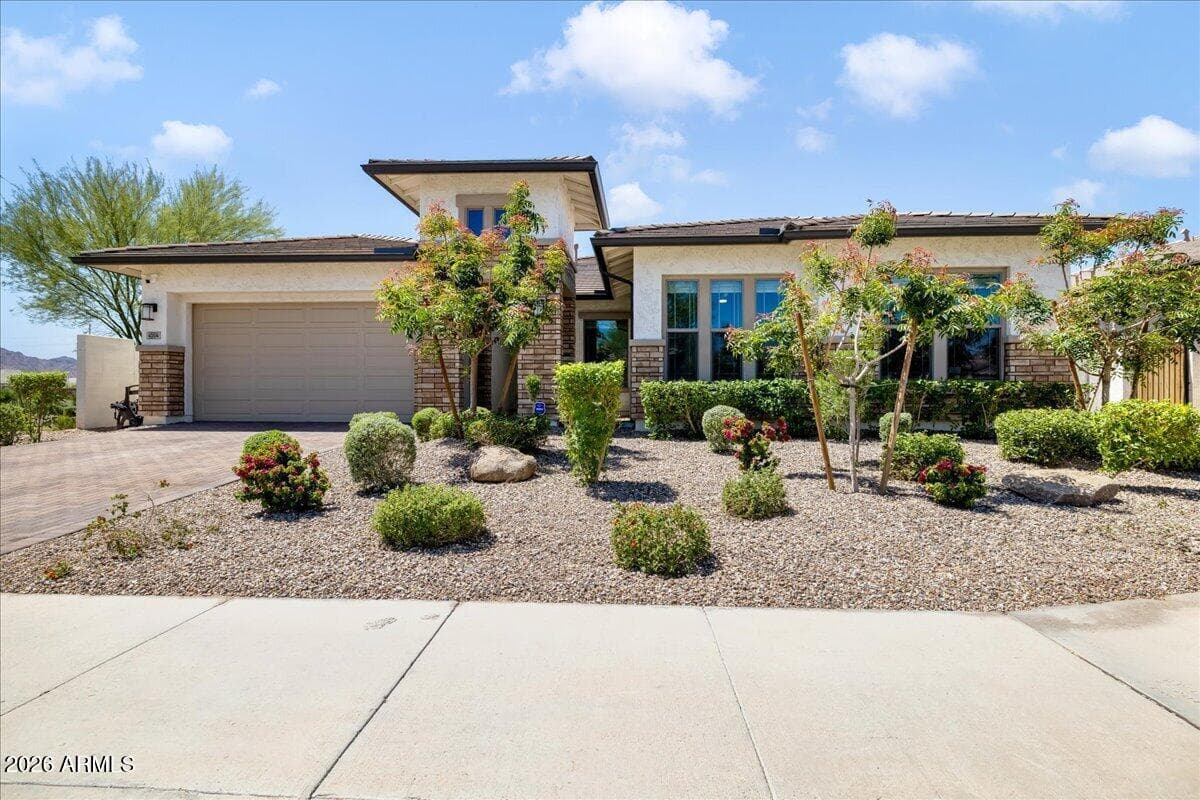 4504 S 118TH DR - Photo 1