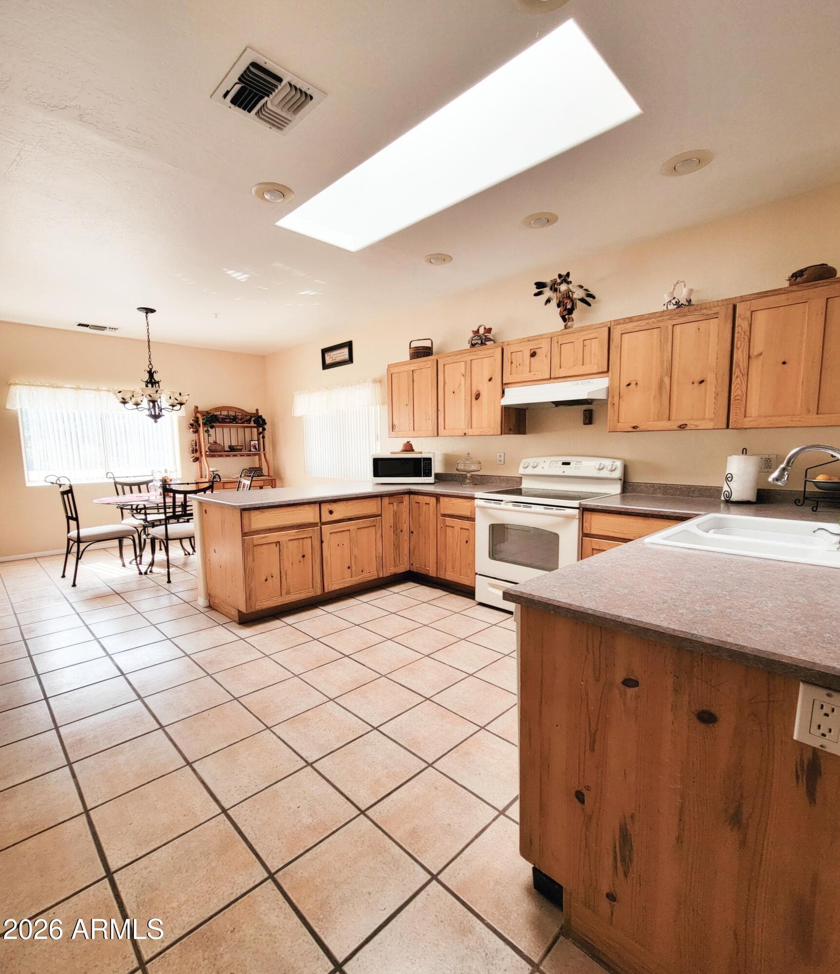 5665 N VICKI LN -- - Photo 5