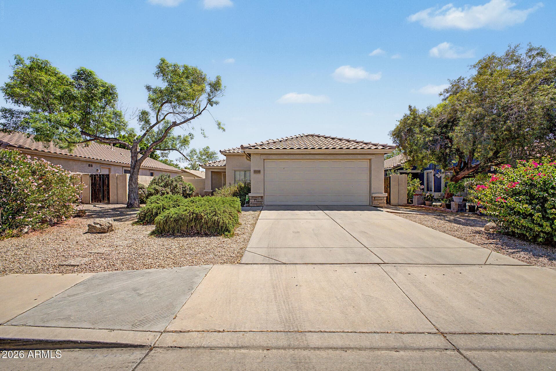 10049 E OLLA AVE - Photo 1