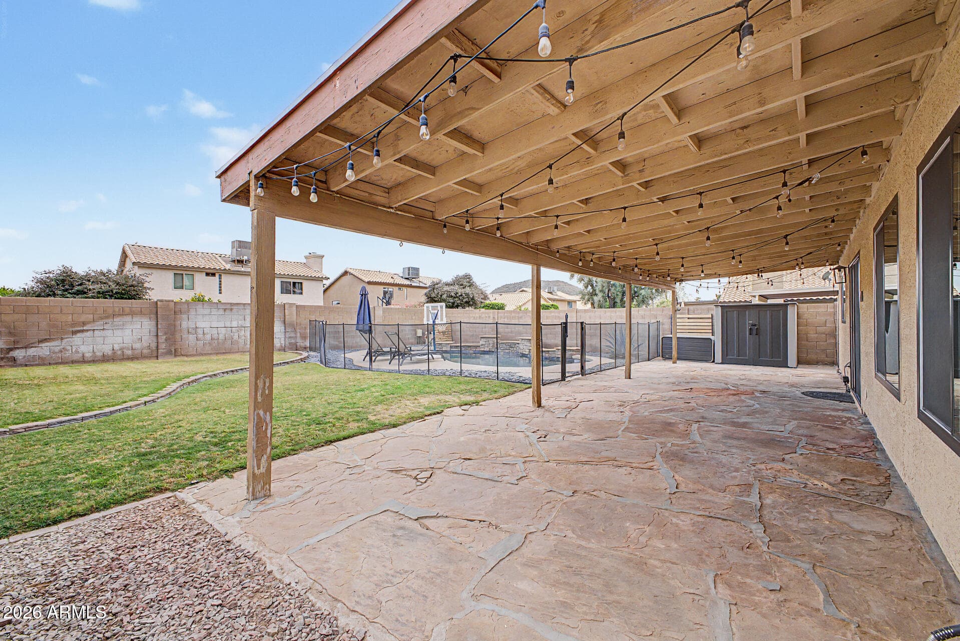 2111 E Patrick Ln — photo 35