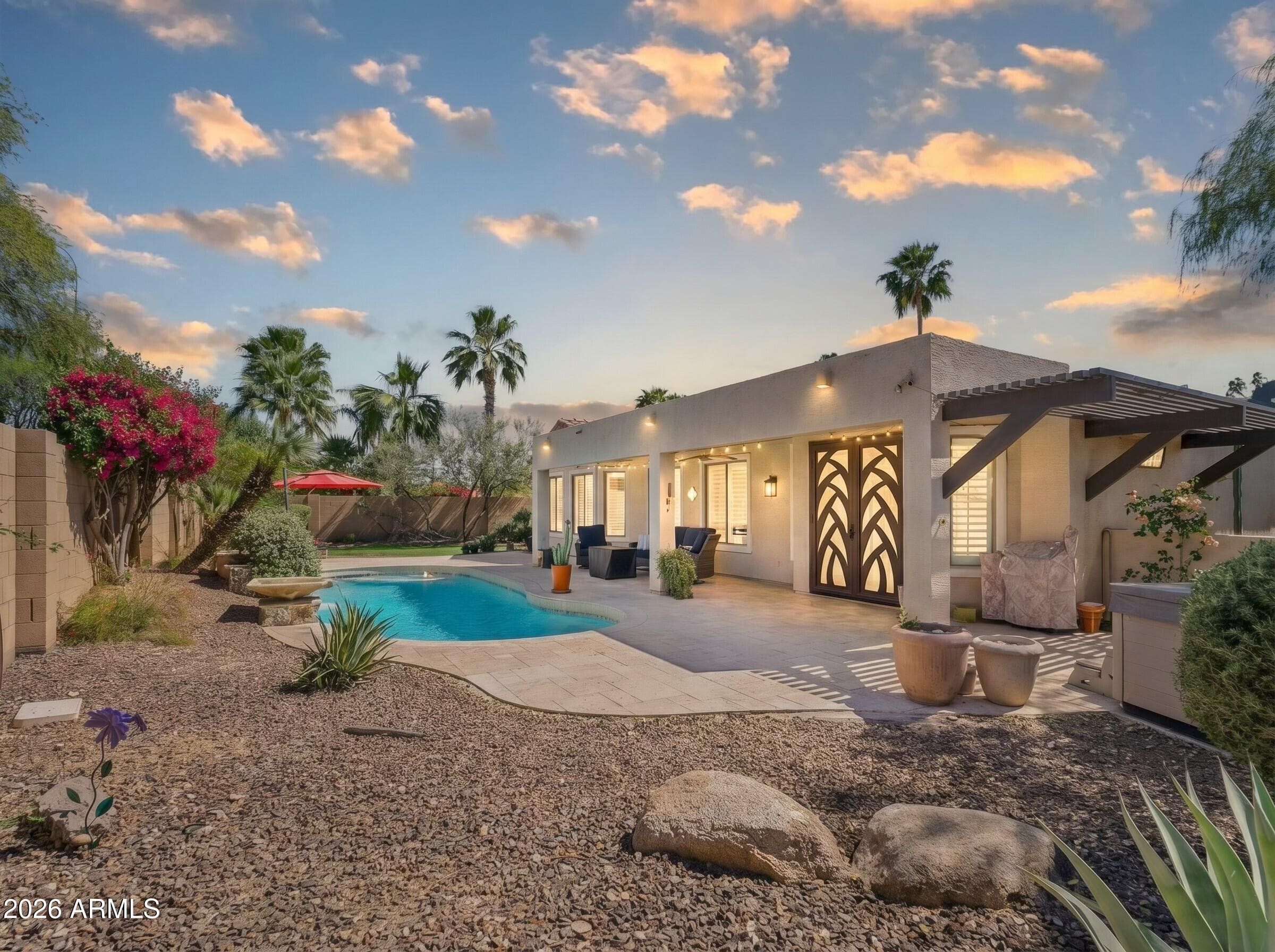 1748 E Iris Dr — photo 33