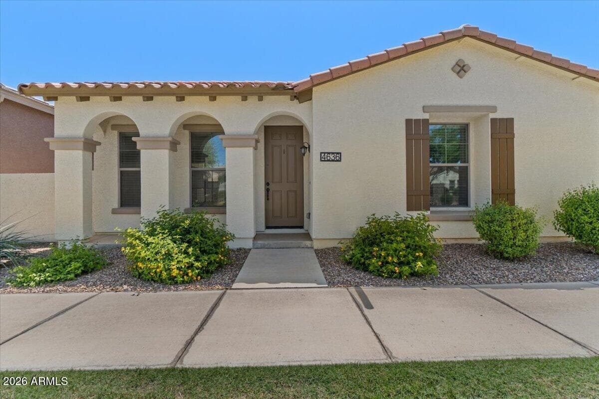 4636 E MAPLEWOOD ST - Photo 3
