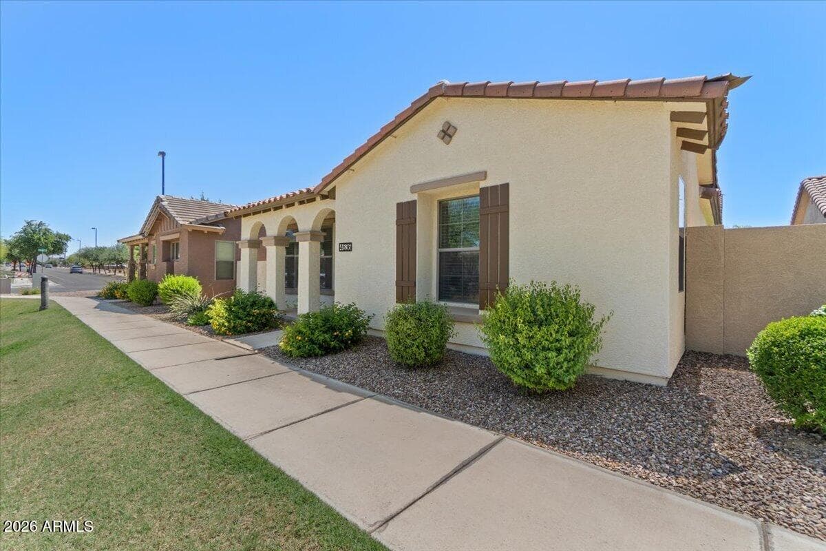 4636 E MAPLEWOOD ST - See more photos