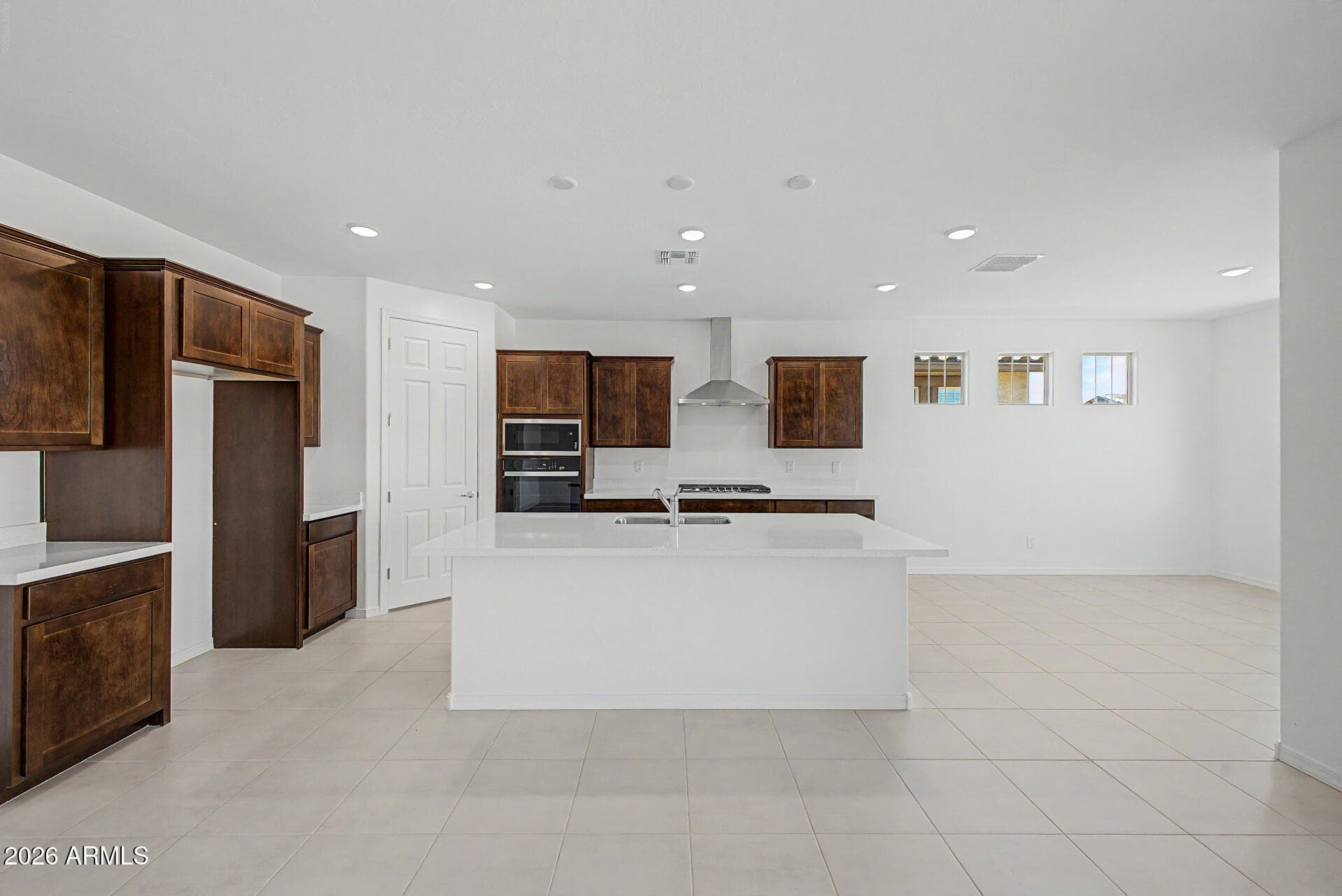 22824 E DIANA WAY - Photo 4