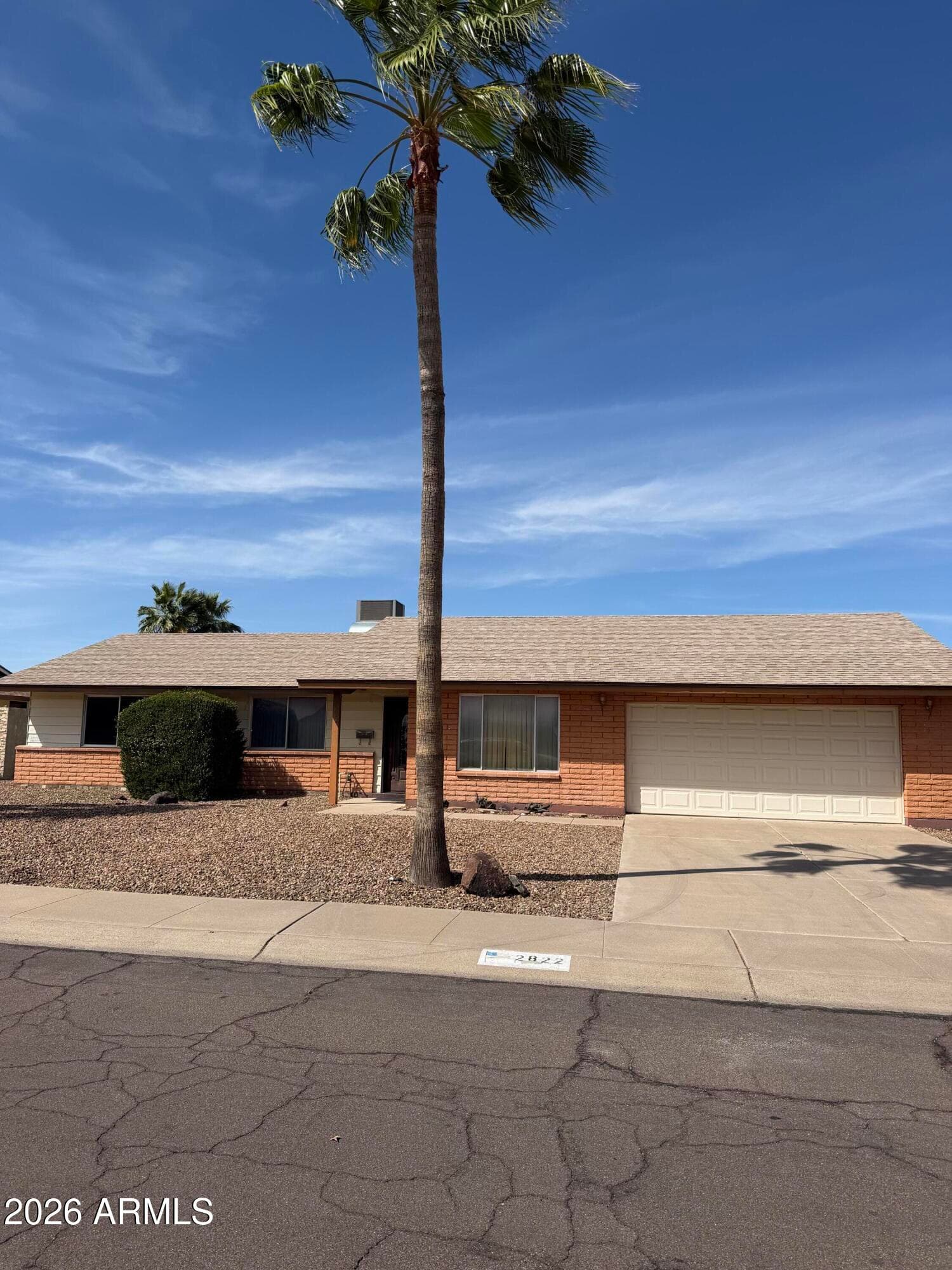 2822 E Cortez St — photo 1