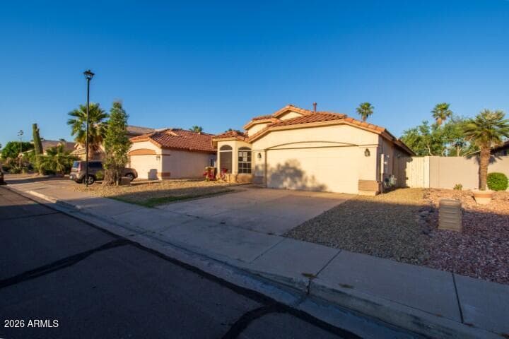18865 N 79th Dr — photo 2