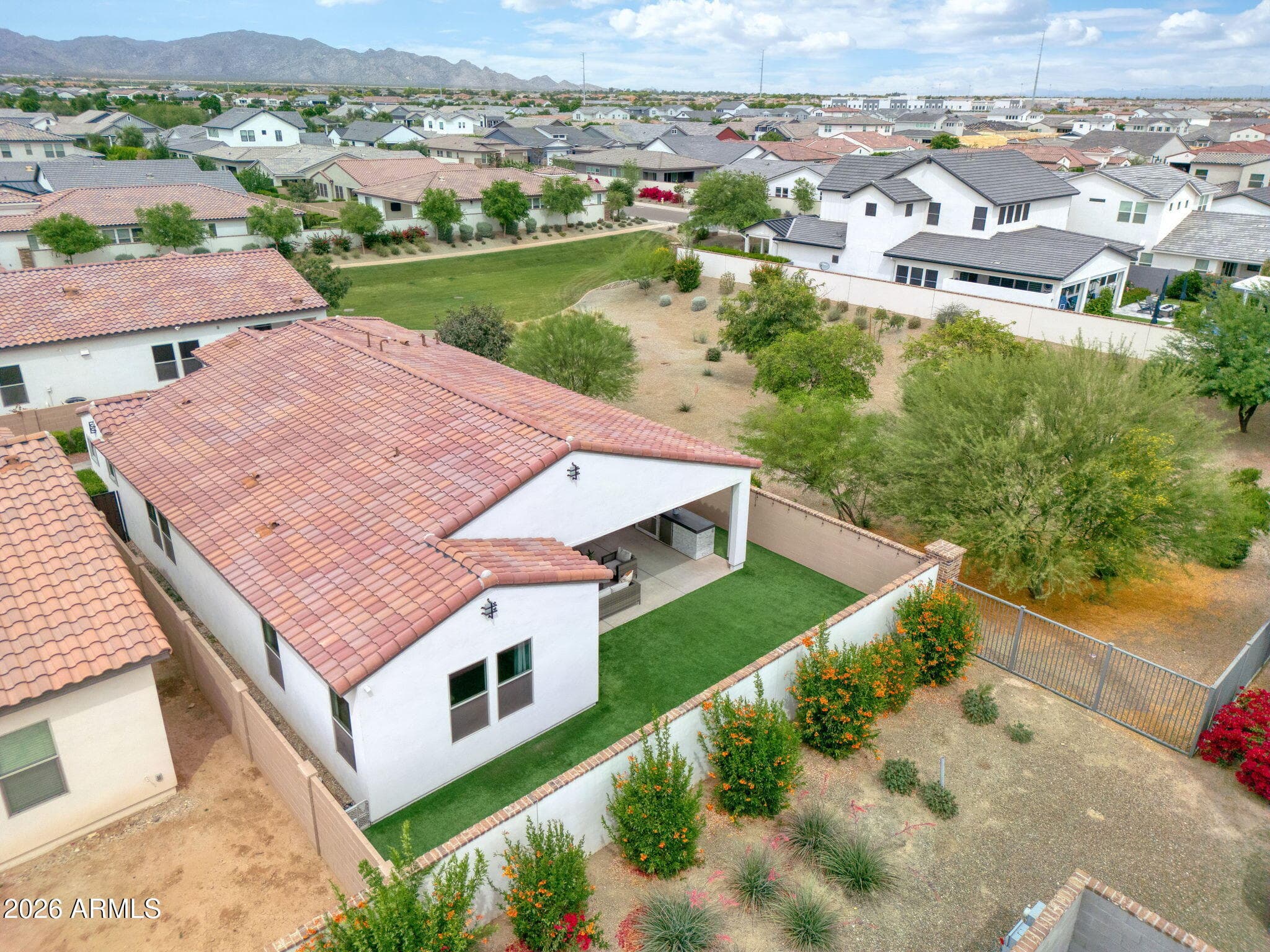 11709 N Luckenbach St — photo 1