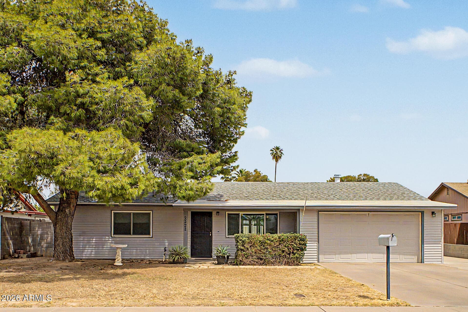 2222 E Marconi Ave — photo 2