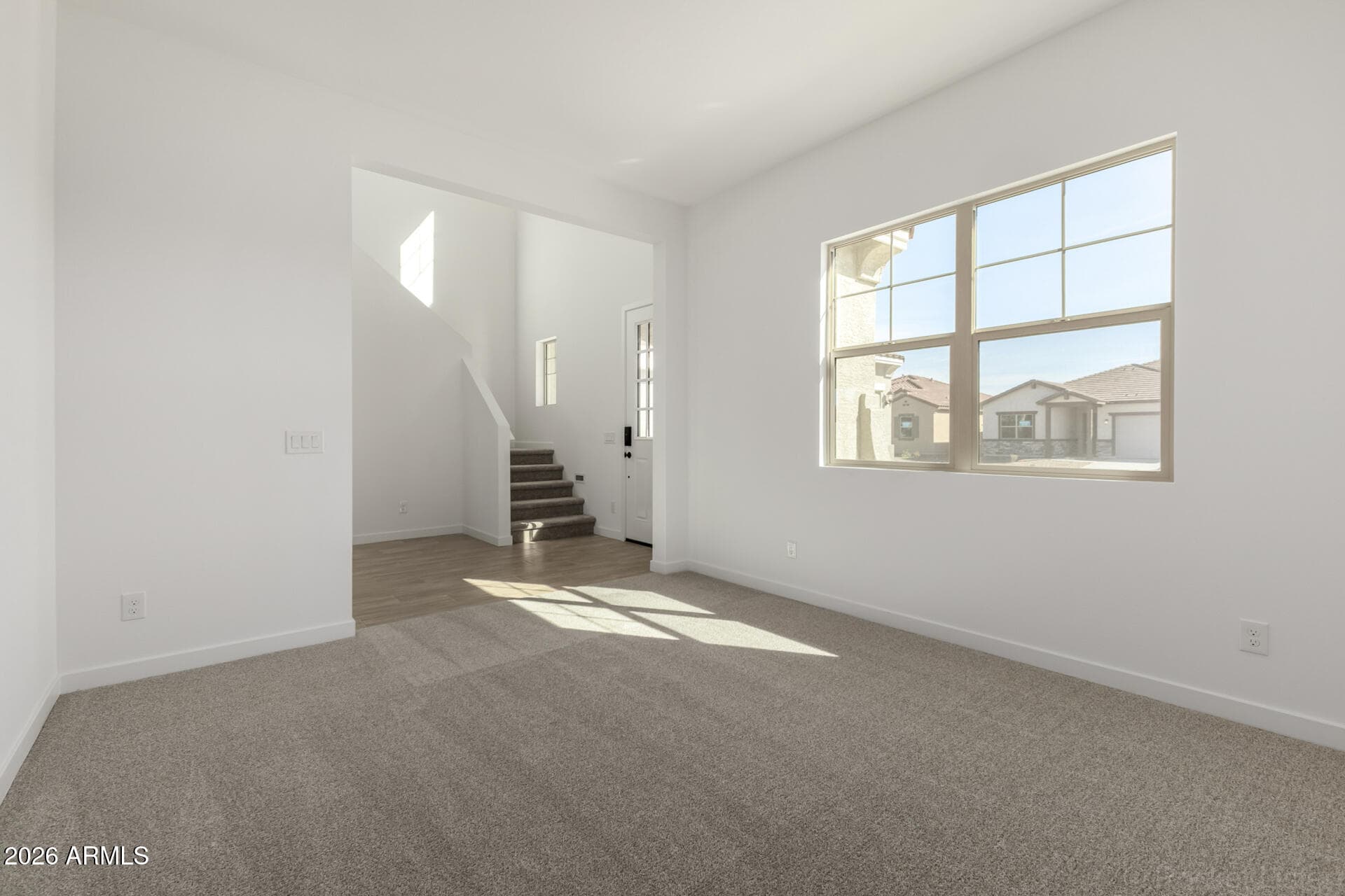 416 W Flax Dr — photo 2