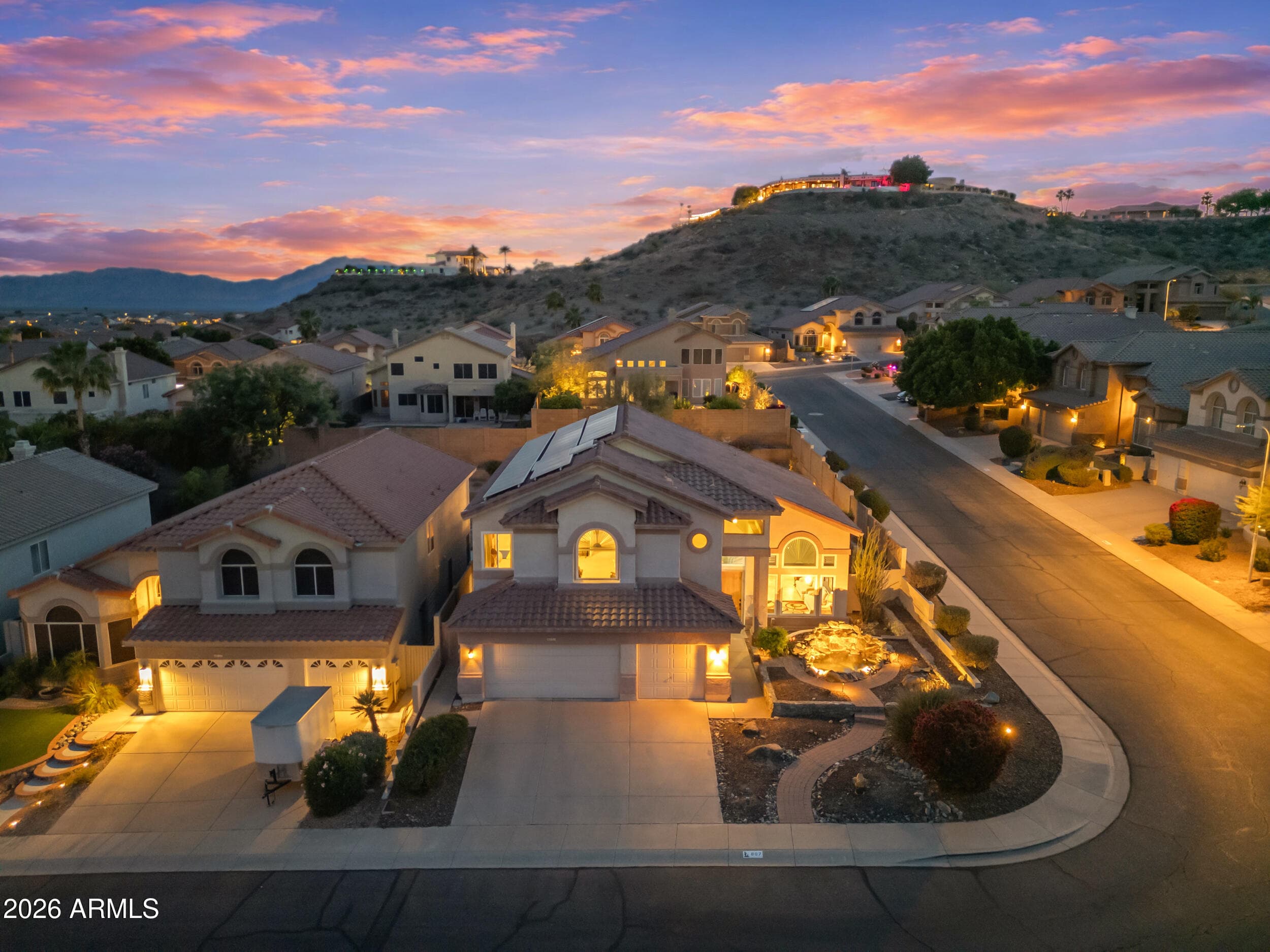 807 E Mountain Vista Dr — photo 2