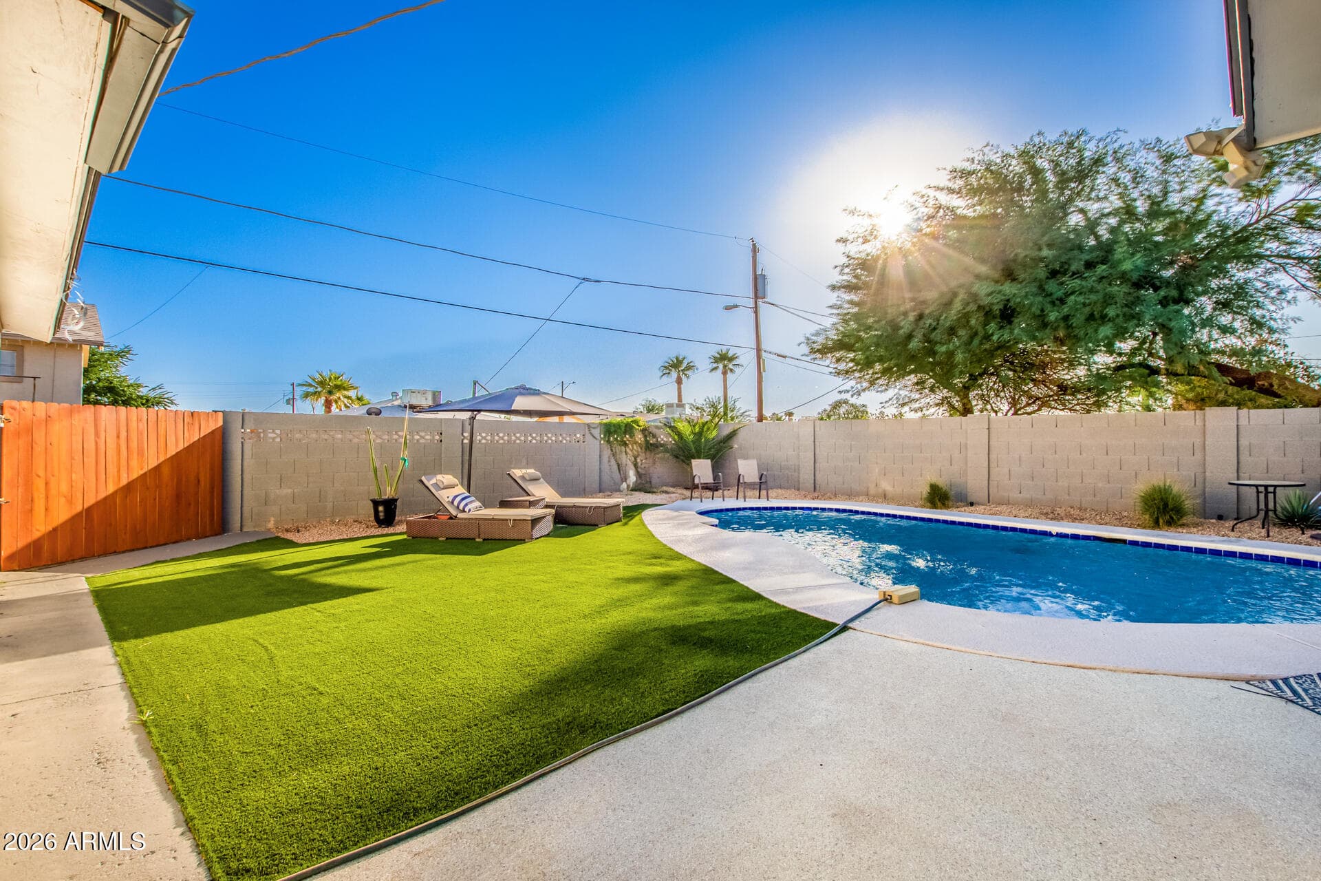 3329 E Palm Ln — photo 45