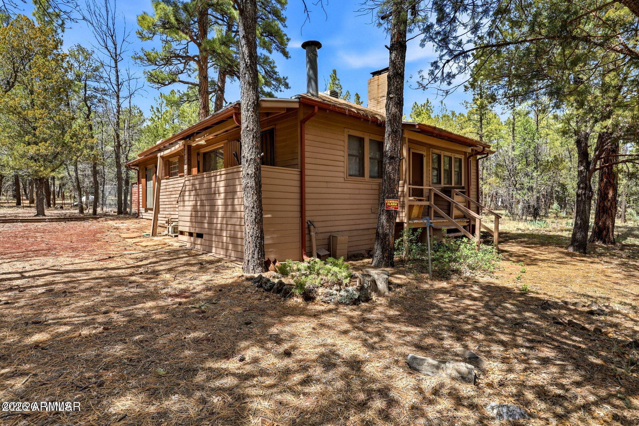 2366 CEDAR AVE - Photo 4
