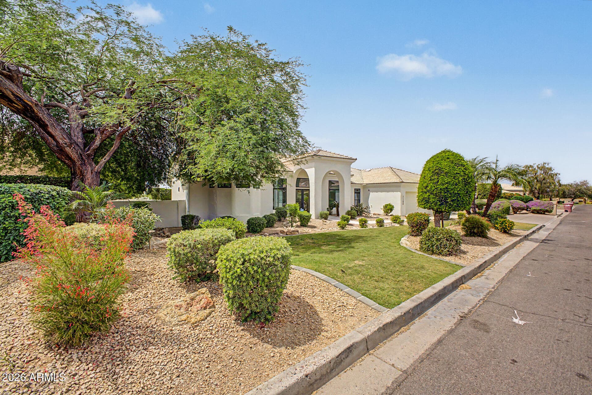 11290 N 117th St — photo 2