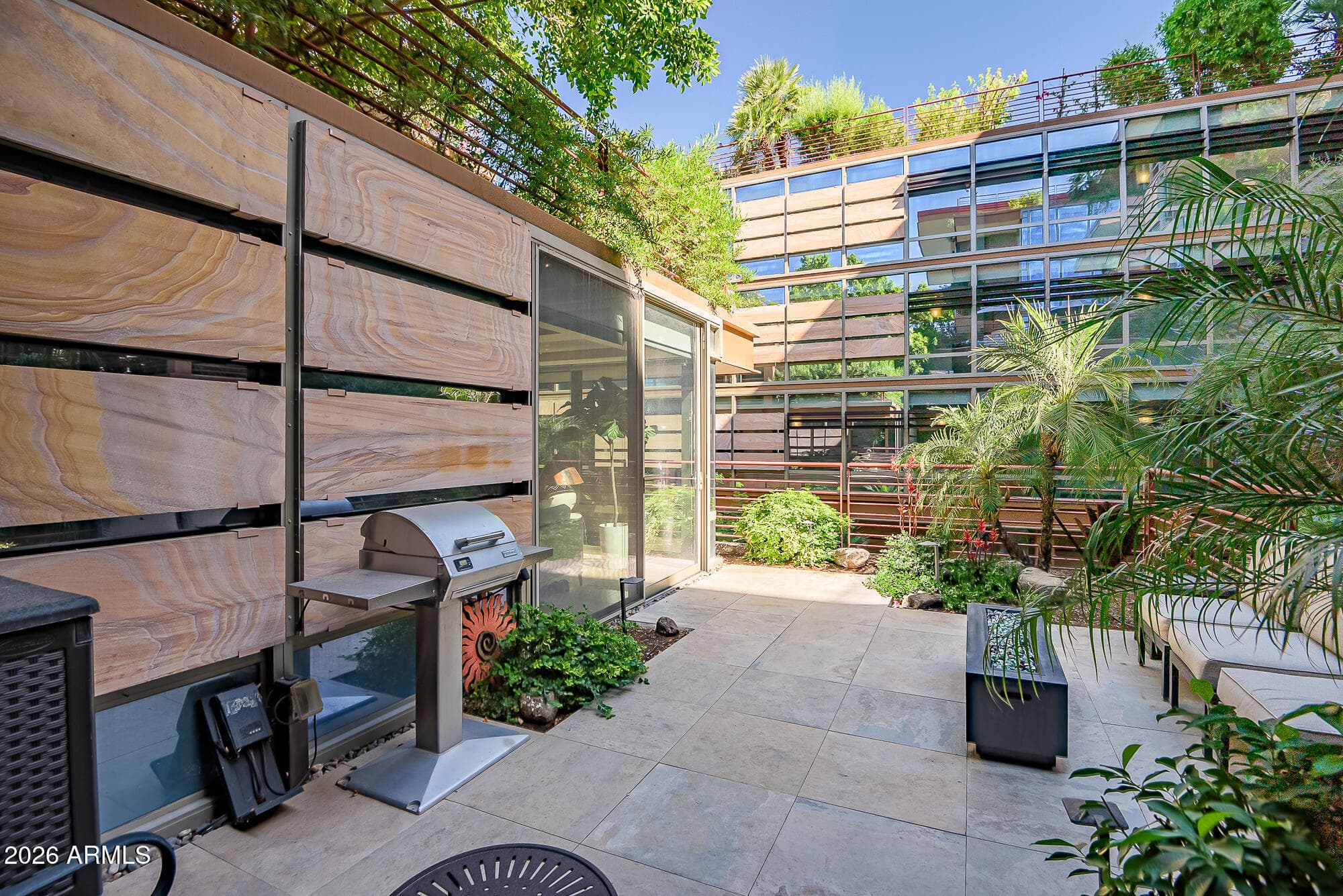 7141 E Rancho Vista Dr 2014 — photo 2