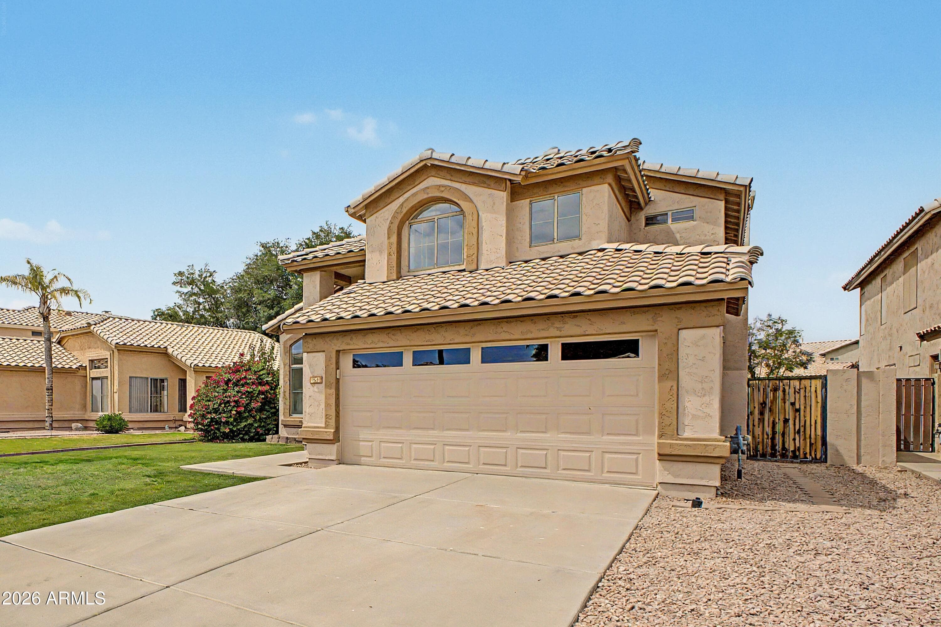 1752 E Tremaine Ave — photo 2